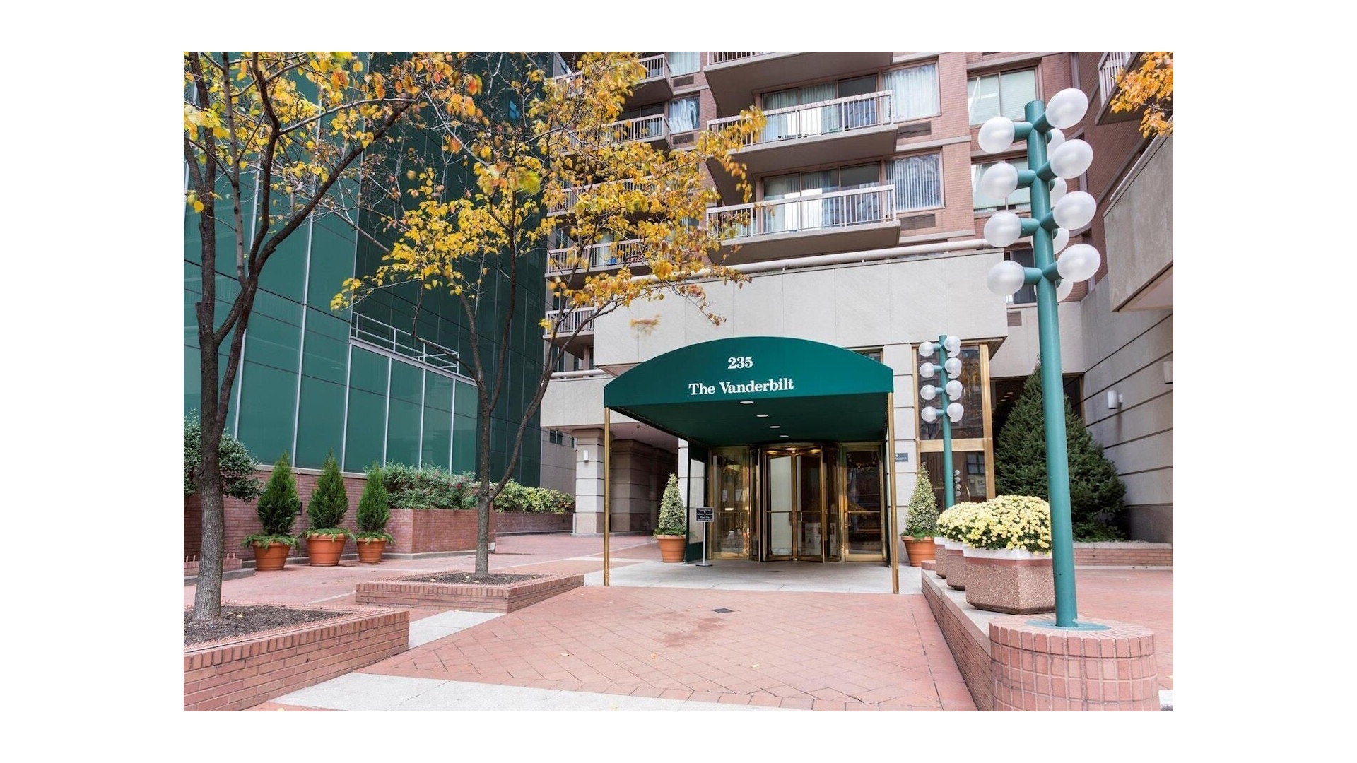 235 East 40th Street Murray Hill New York NY 10016