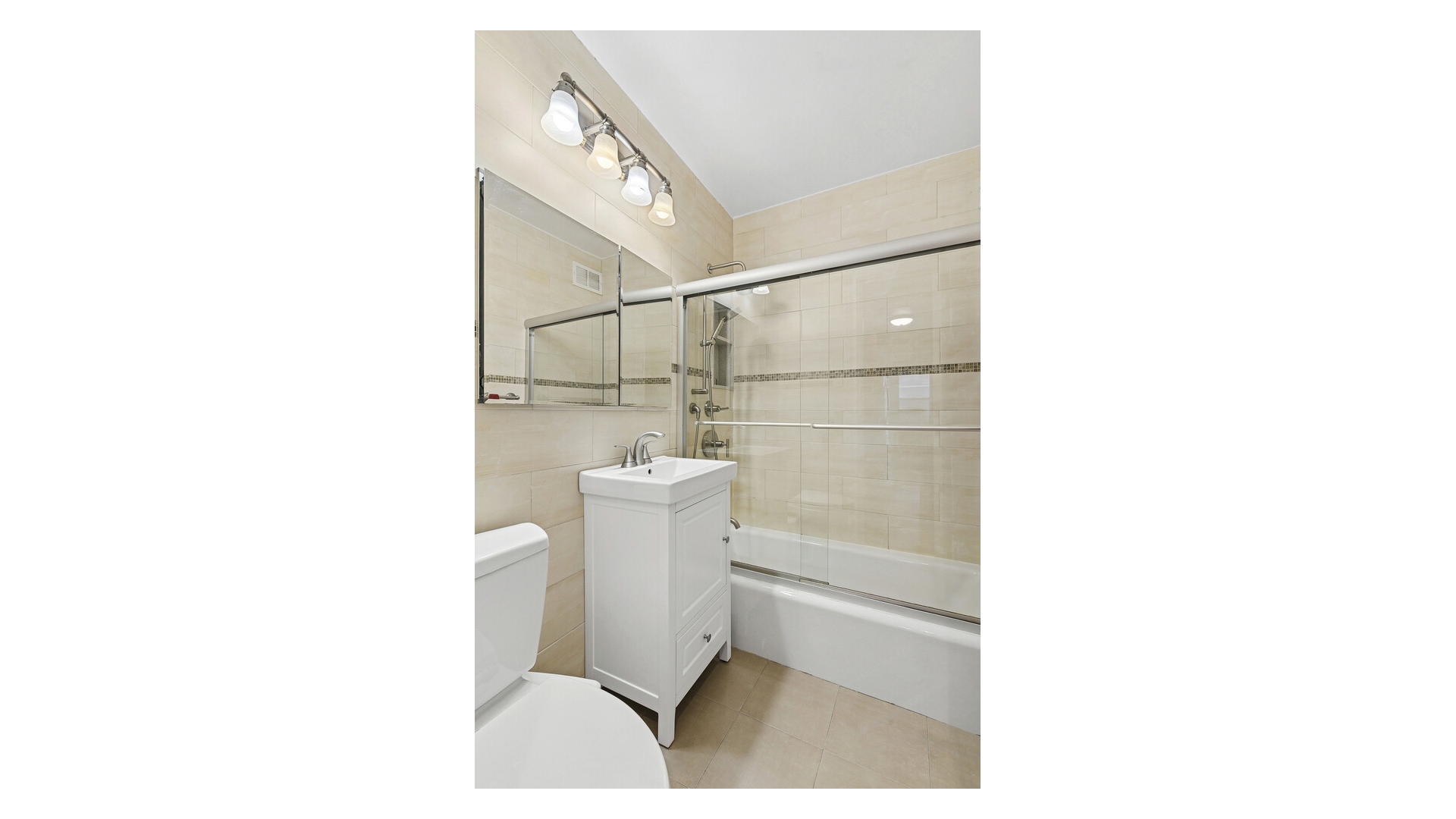 118 East 60th Street 8CD Upper East Side New York NY 10022