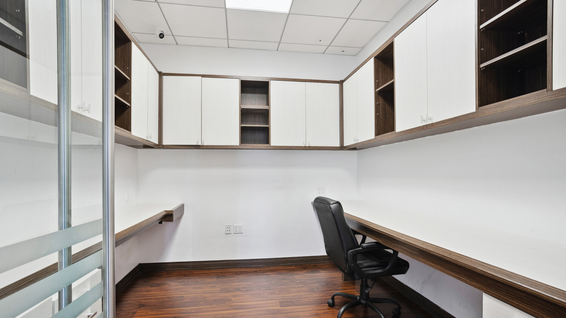 50 West 47th Street 1711 Midtown West New York NY 10036