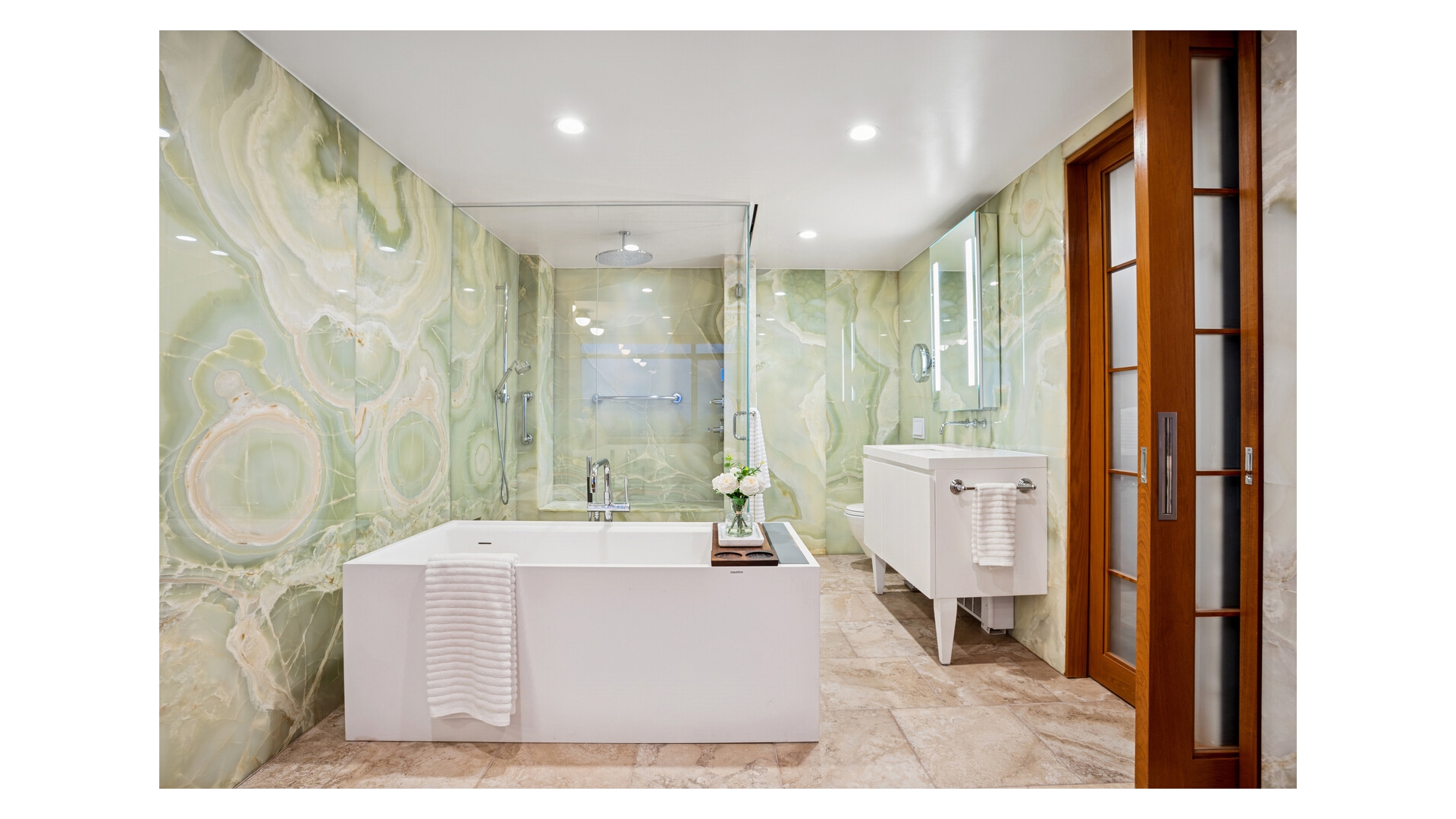 45 West 67th Street 31A Lincoln Square New York NY 10023