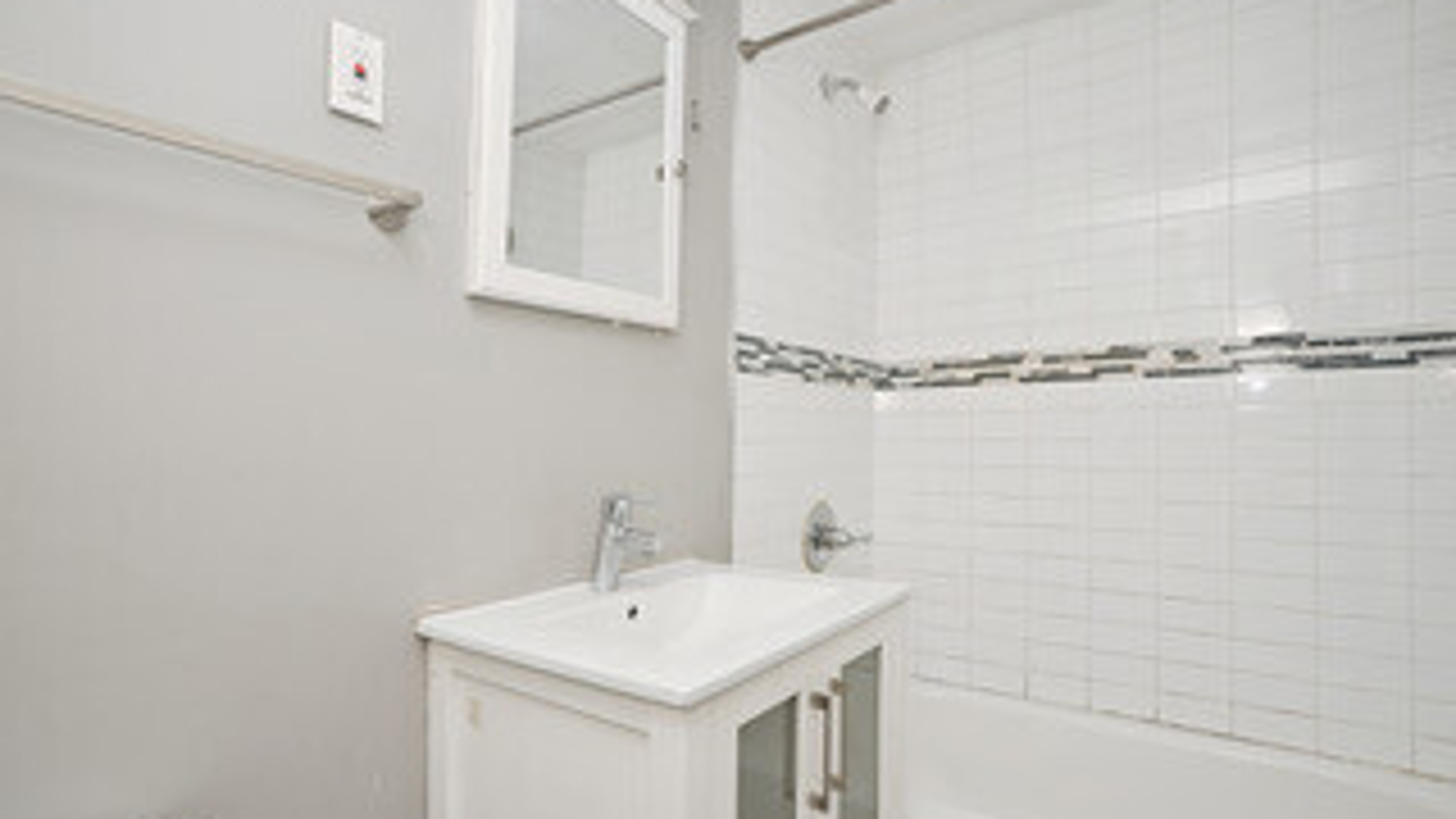 596 Eastern Parkway Crown Heights Brooklyn NY 11225