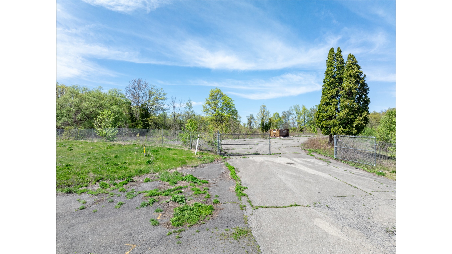 403 Main St, New Paltz, NY 12561