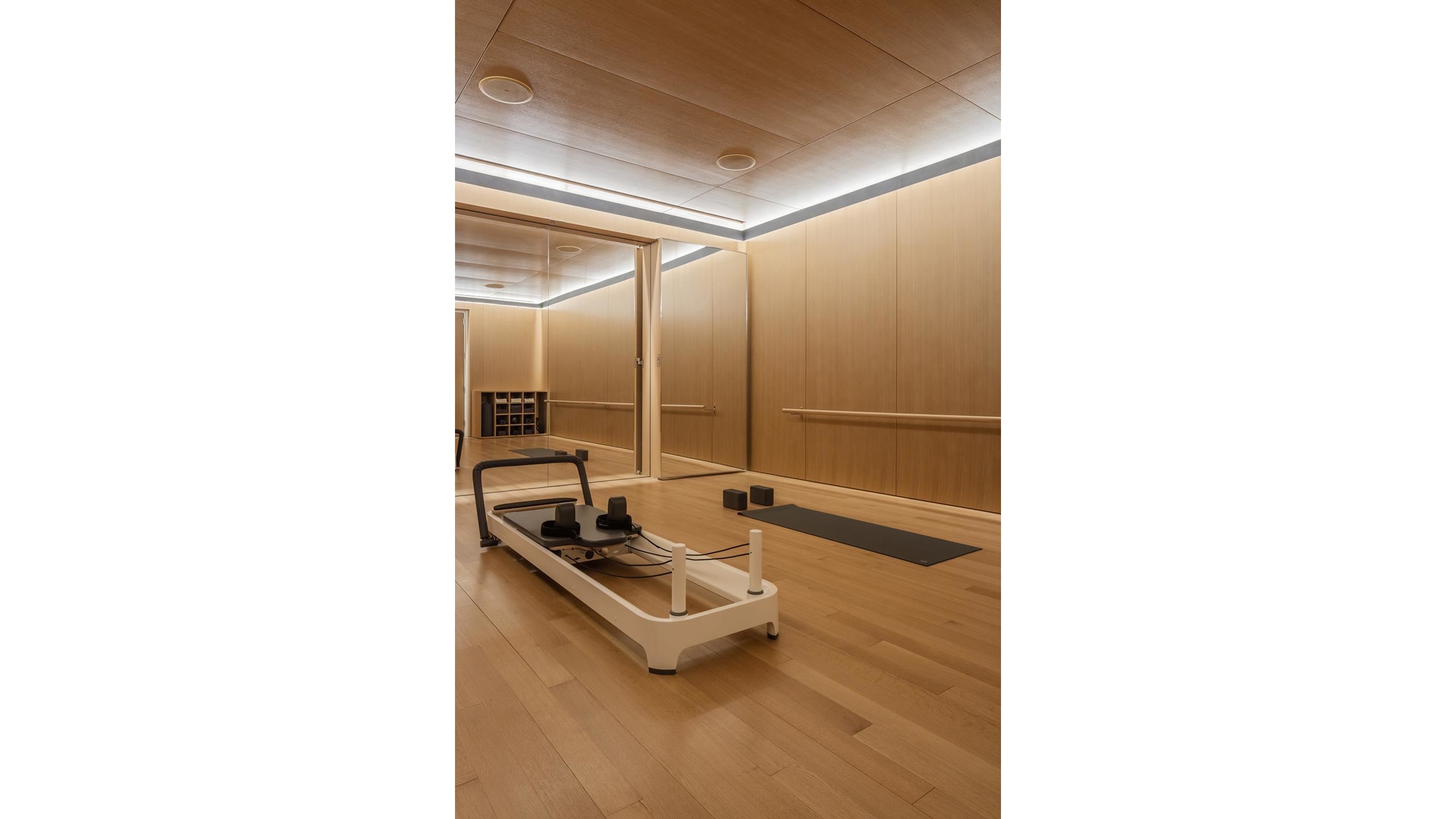 53 West 53rd Street 17B Midtown West New York NY 10019