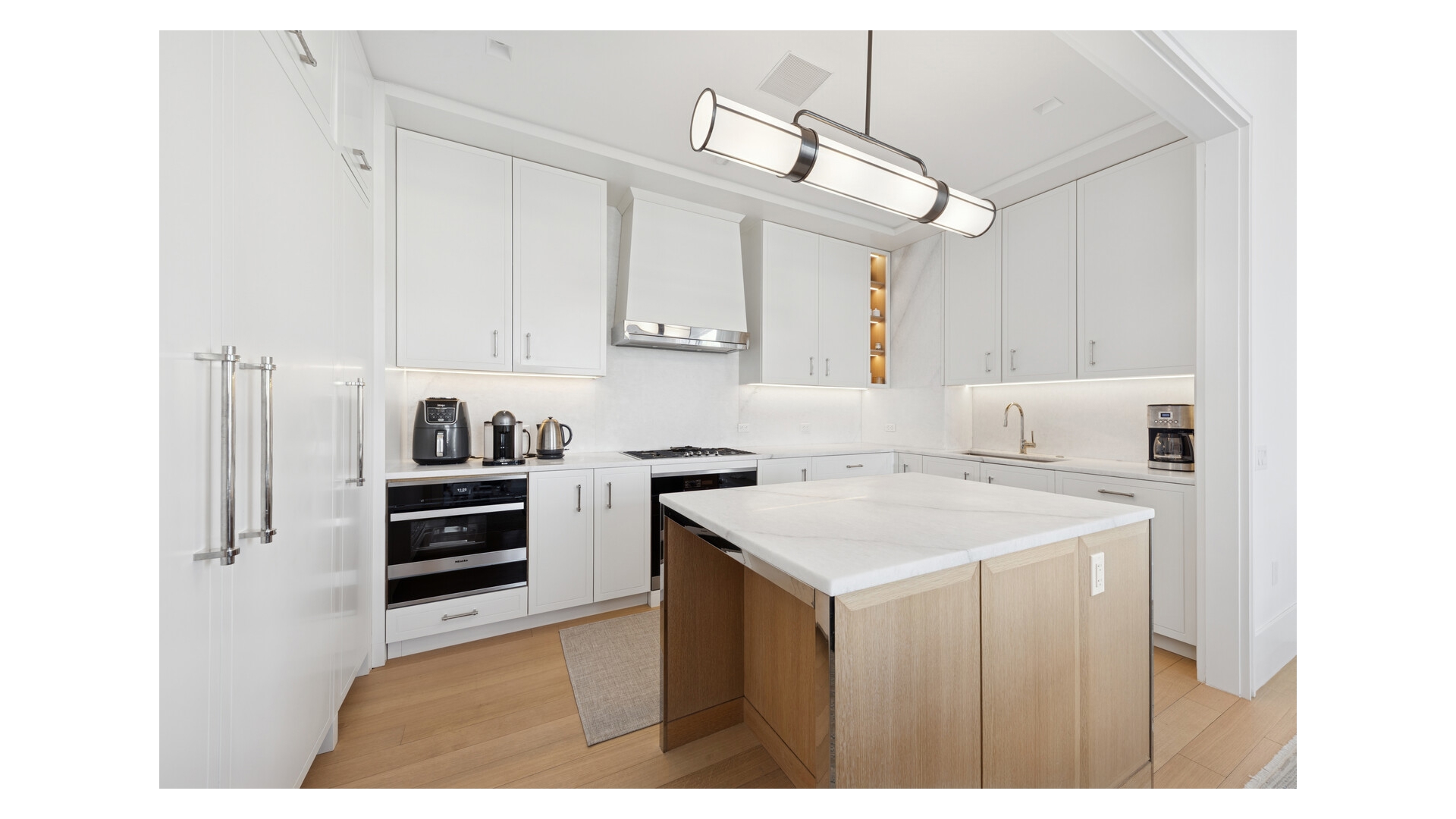 200 East 83rd Street 26B Upper East Side New York NY 10028