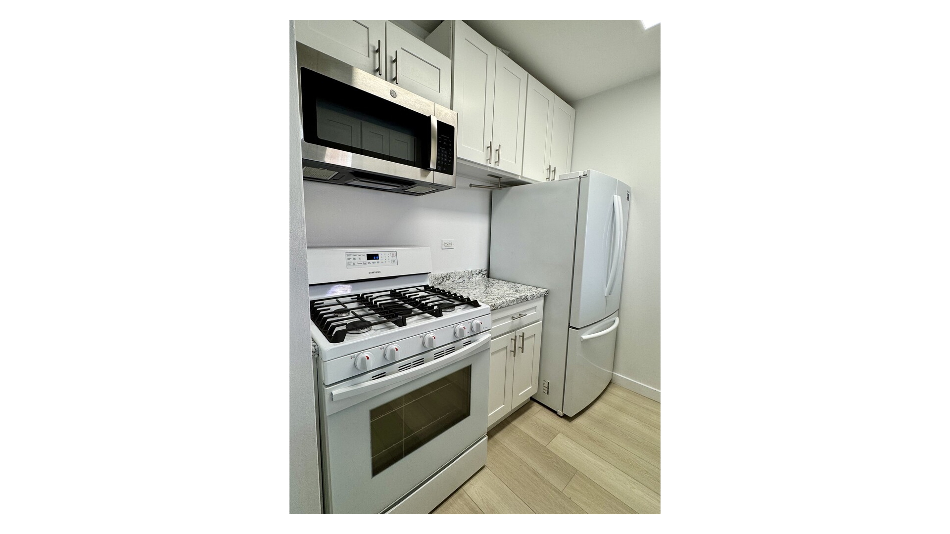 377 Rector Place 17D Battery Park City New York NY 10280