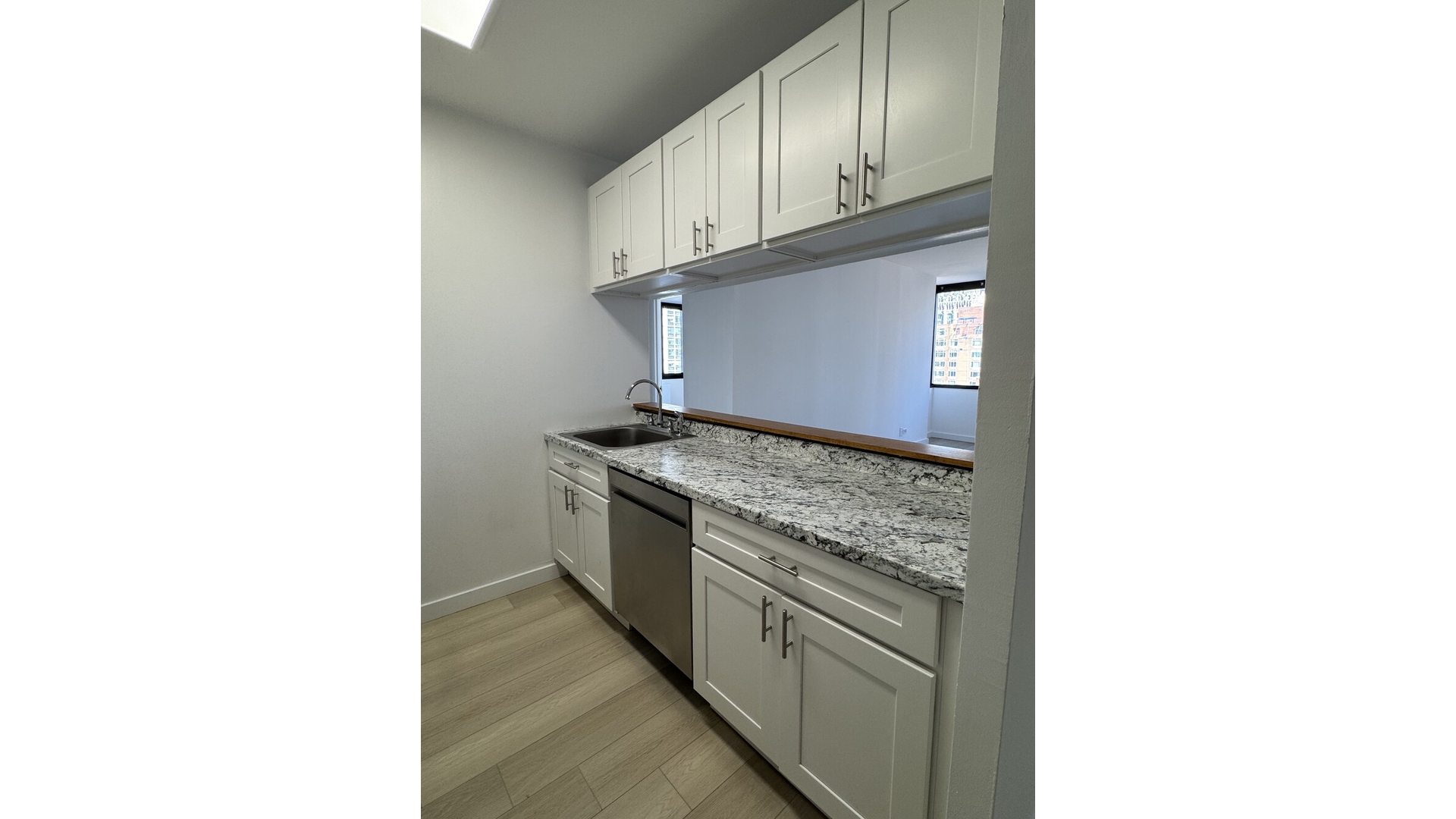 377 Rector Place 17D Battery Park City New York NY 10280