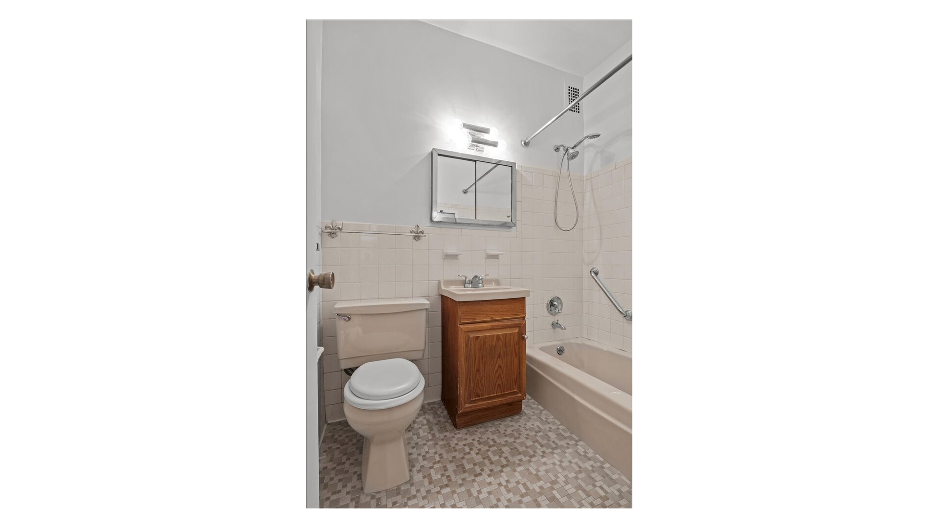 555 Kappock Street 4H Spuyten Duyvil Bronx NY 10463