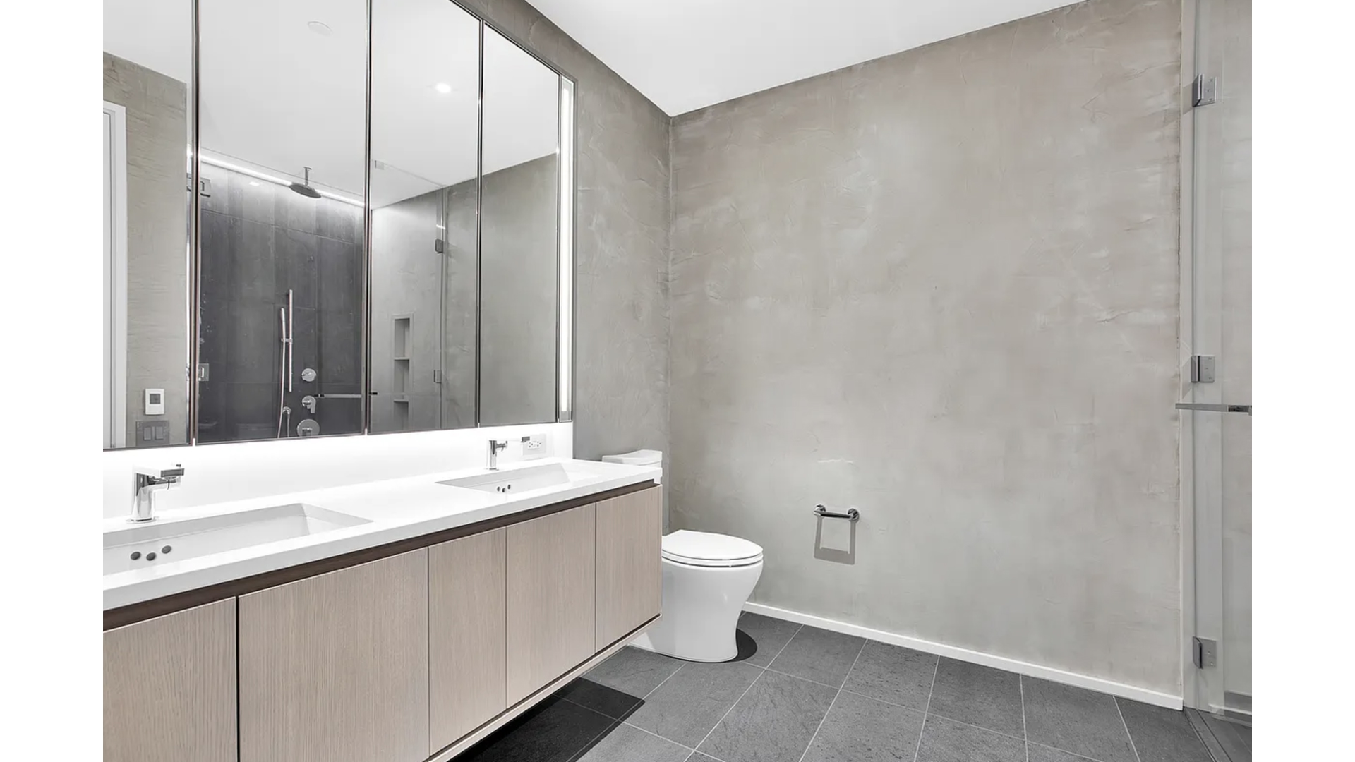 77 Charlton Street N3D Soho New York NY 10014