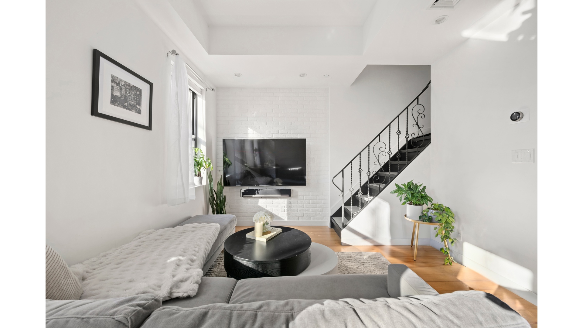 577 Madison Street 2A Stuyvesant Heights Brooklyn NY 11221