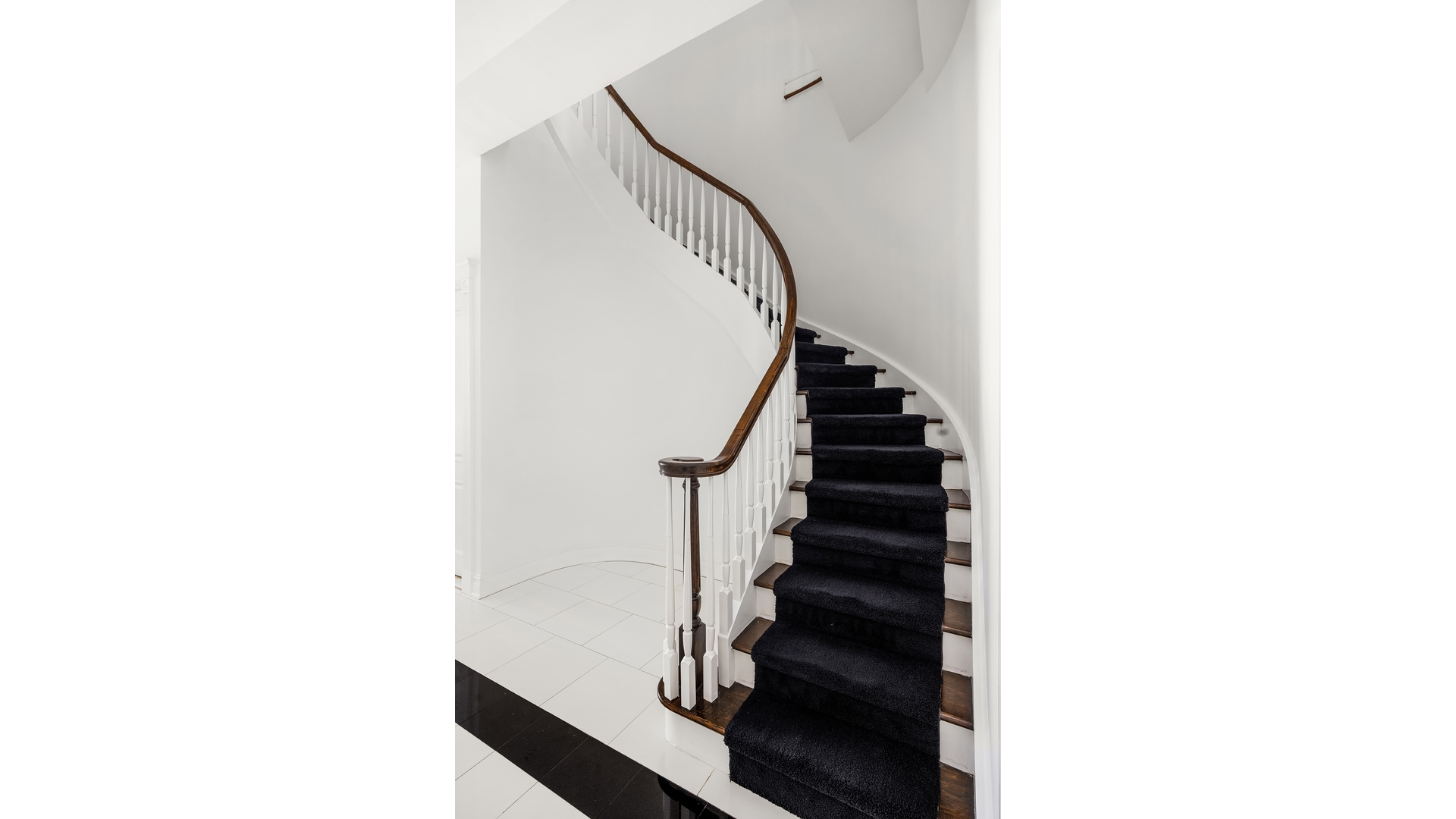 18 East 62nd Street Upper East Side New York NY 10065