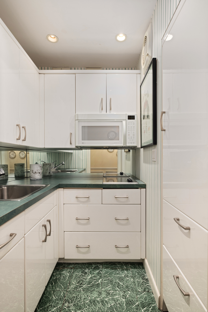 825 Fifth Avenue 13E Upper East Side New York NY 10065