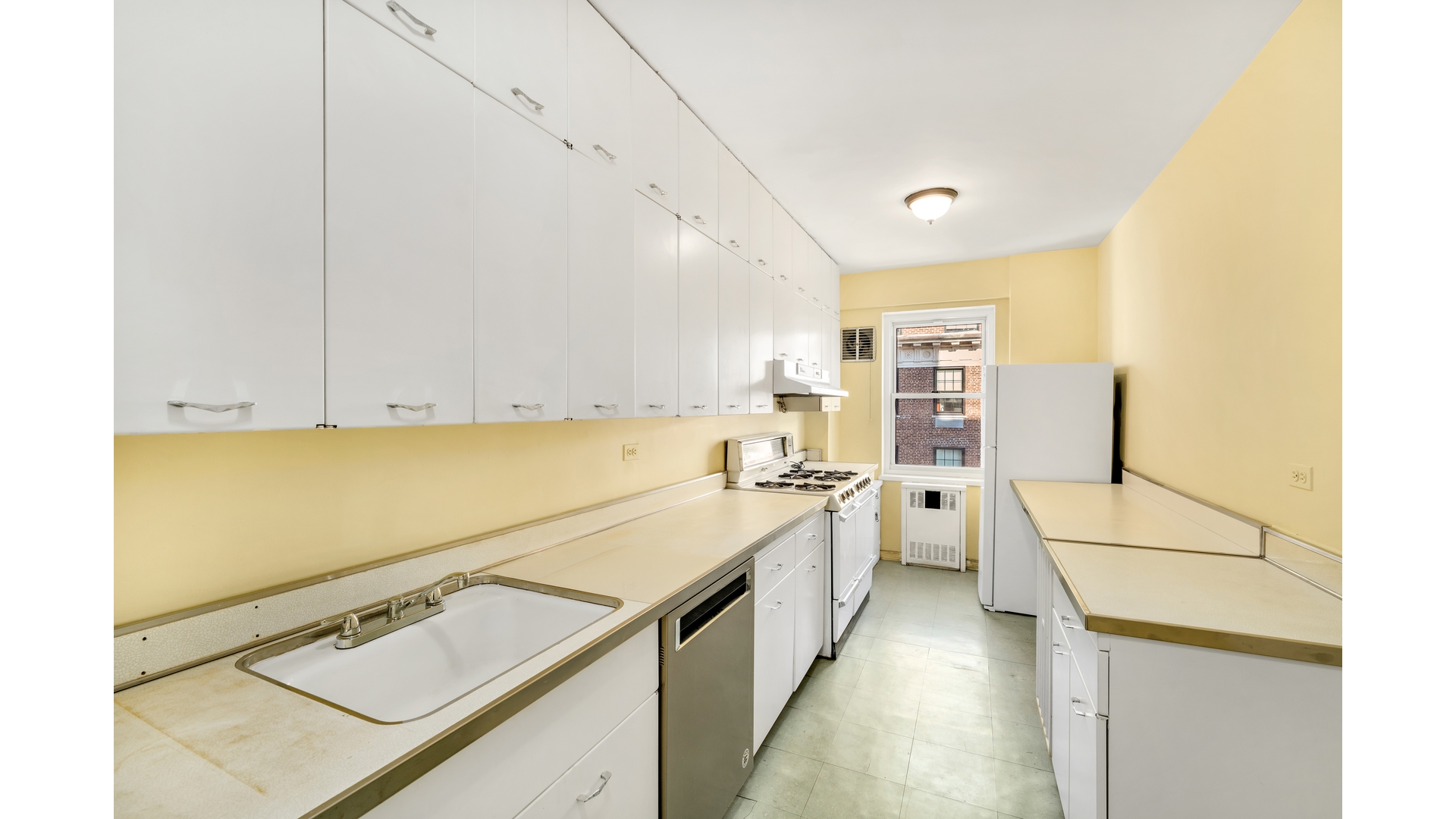 16 Sutton Place 15C Sutton Place New York NY 10022