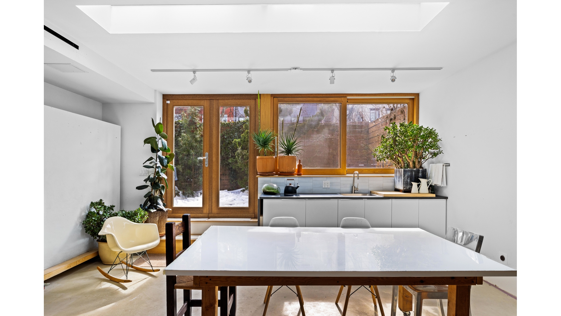 44 Sharon Street East Williamsburg Brooklyn NY 11211