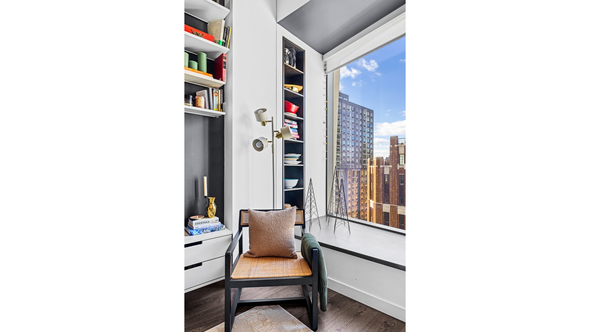 11 Hoyt Street 15B Downtown Brooklyn NY 11201