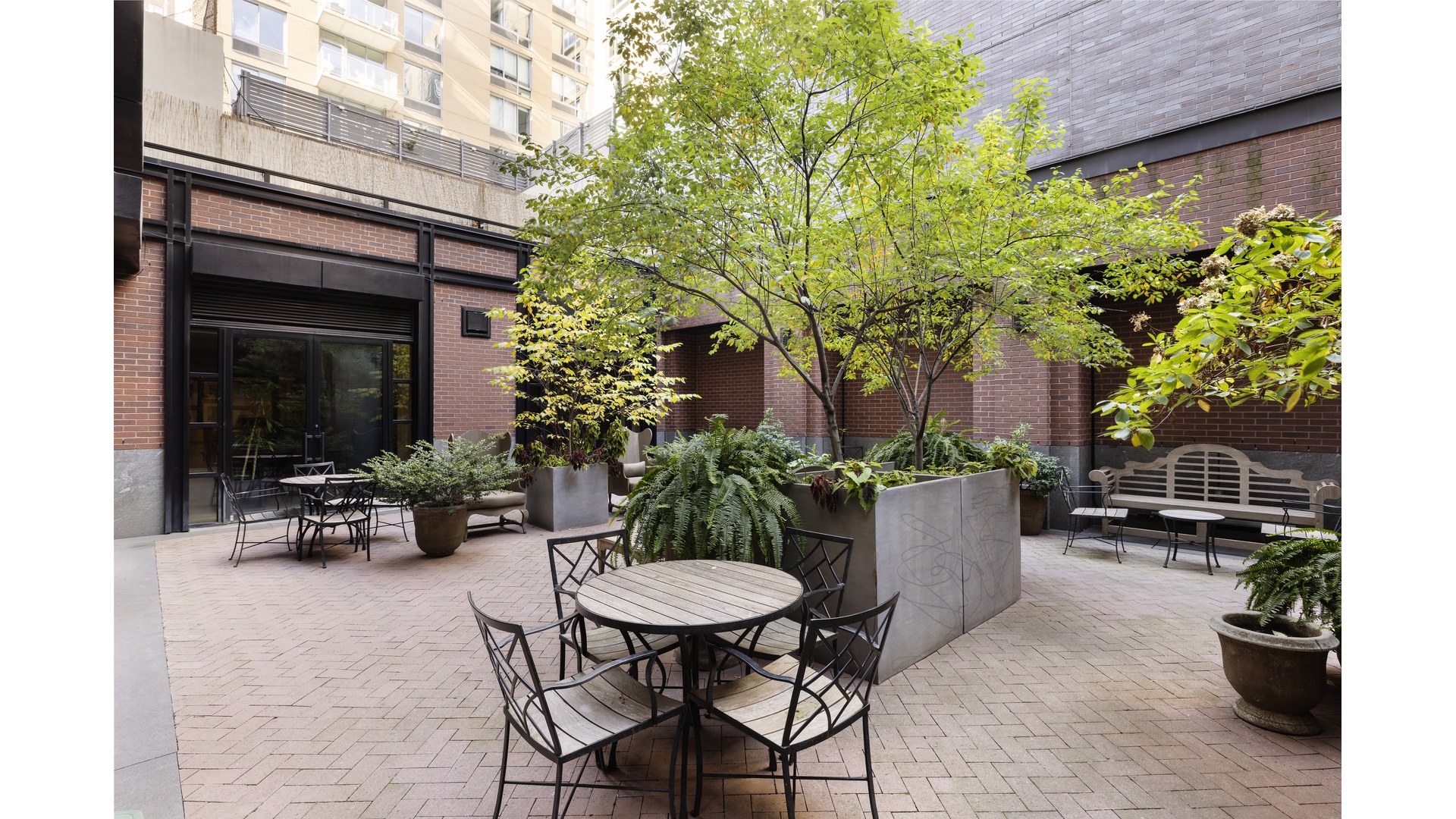 261 West 25th Street Chelsea New York NY 10001