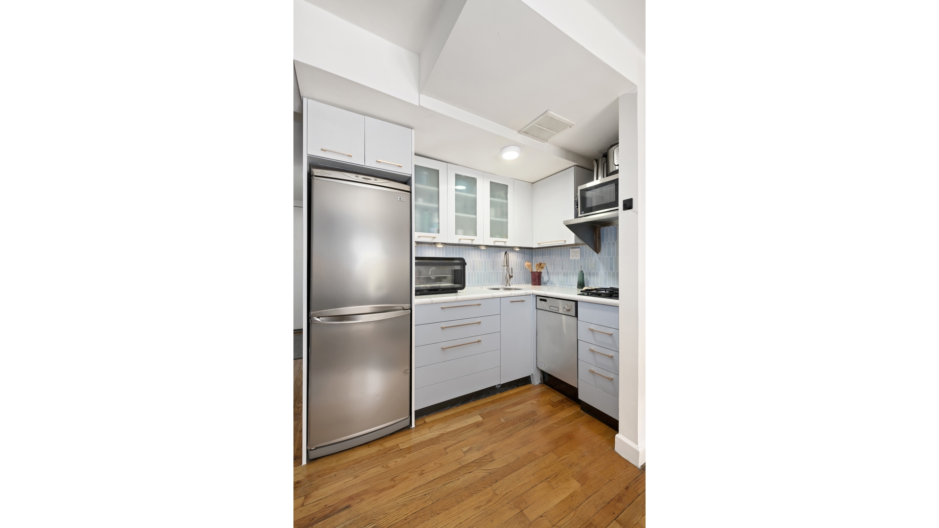 160 East 26th Street 3A Kips Bay New York NY 10010