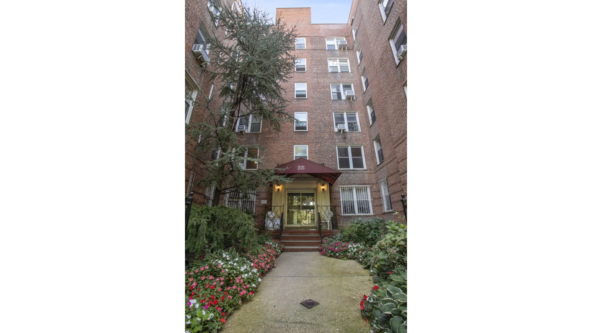 221 McDonald Avenue 3A Windsor Terrace Brooklyn NY 11218