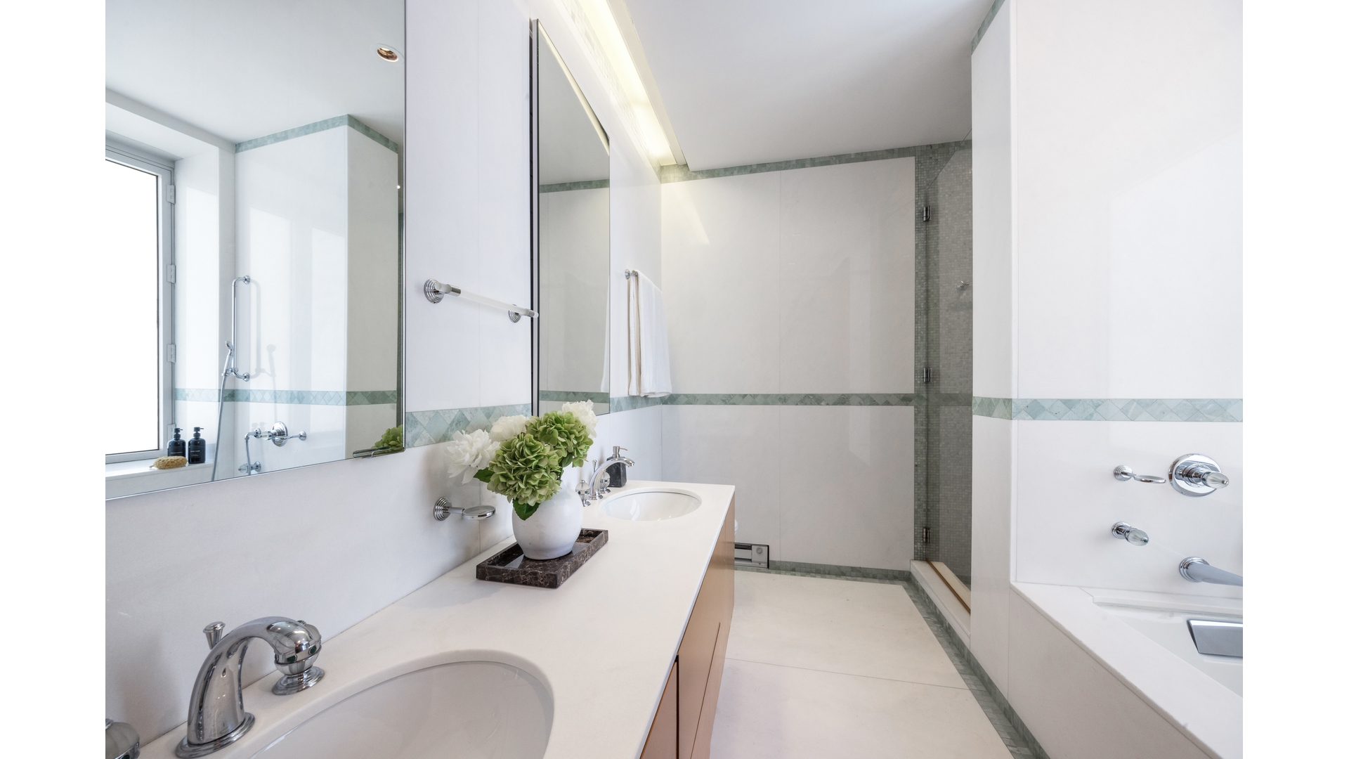 90 East End Avenue PH22 Upper East Side New York NY 10028