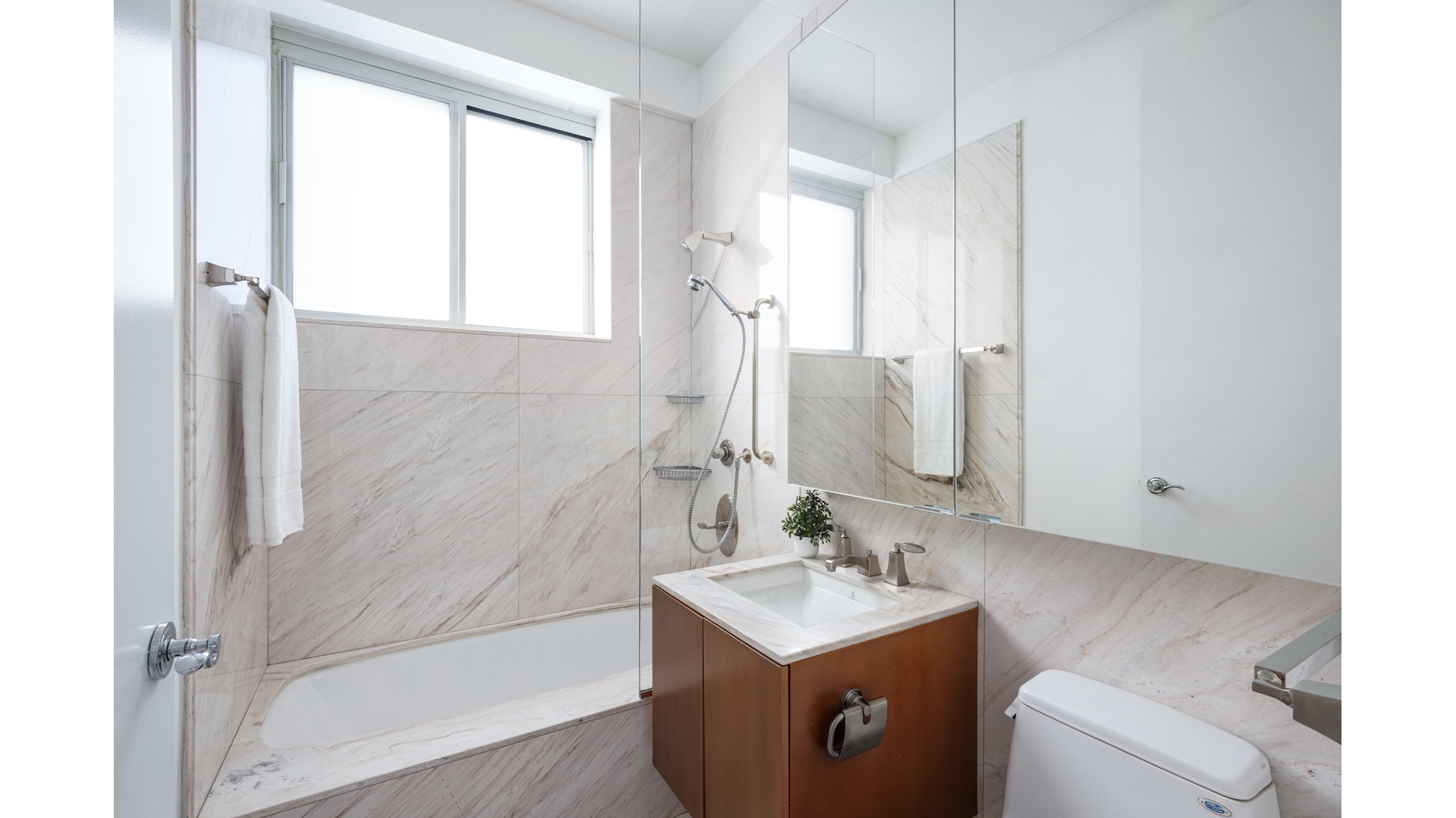 90 East End Avenue PH22 Upper East Side New York NY 10028