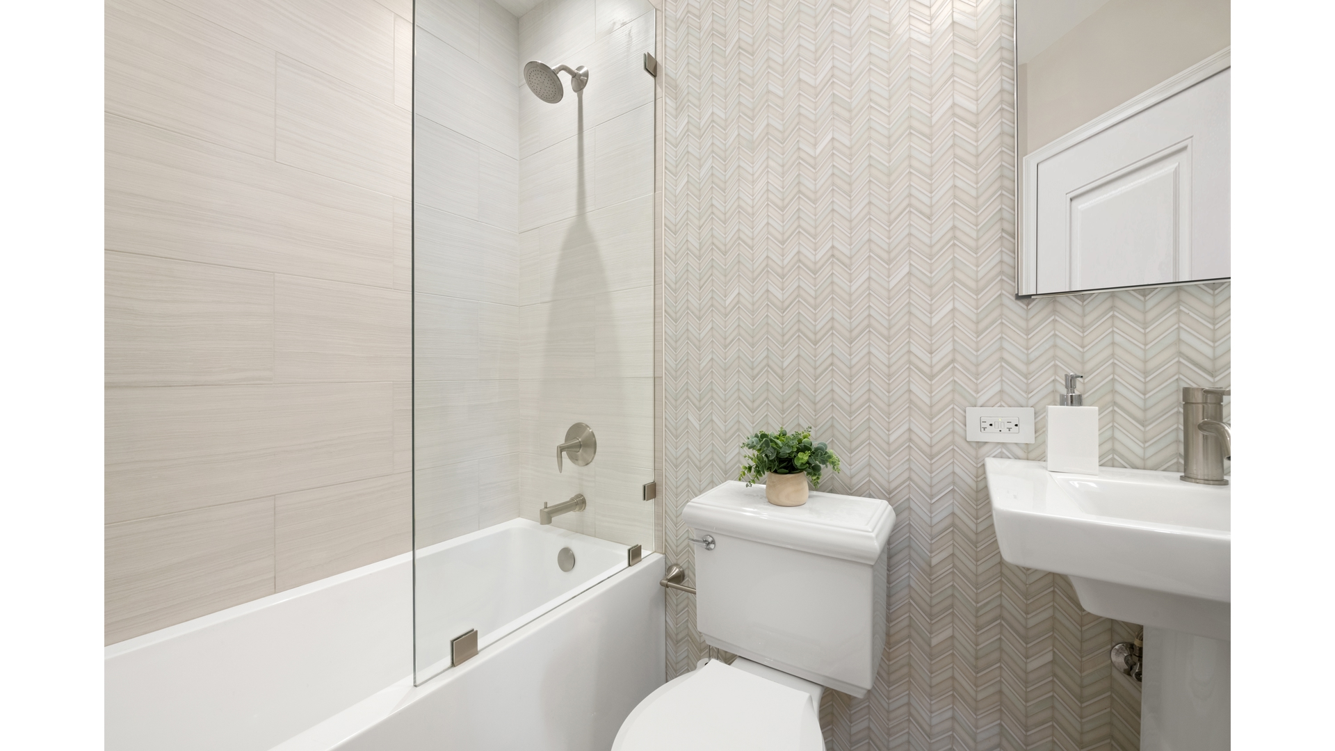 450 West 23rd Street E Chelsea New York NY 10011