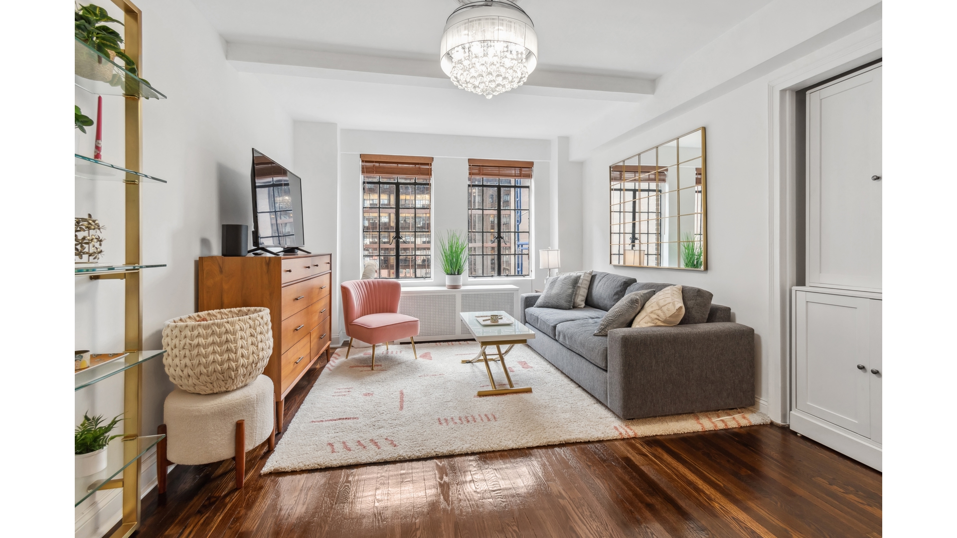 320 East 42nd Street 907 Tudor City New York NY 10017