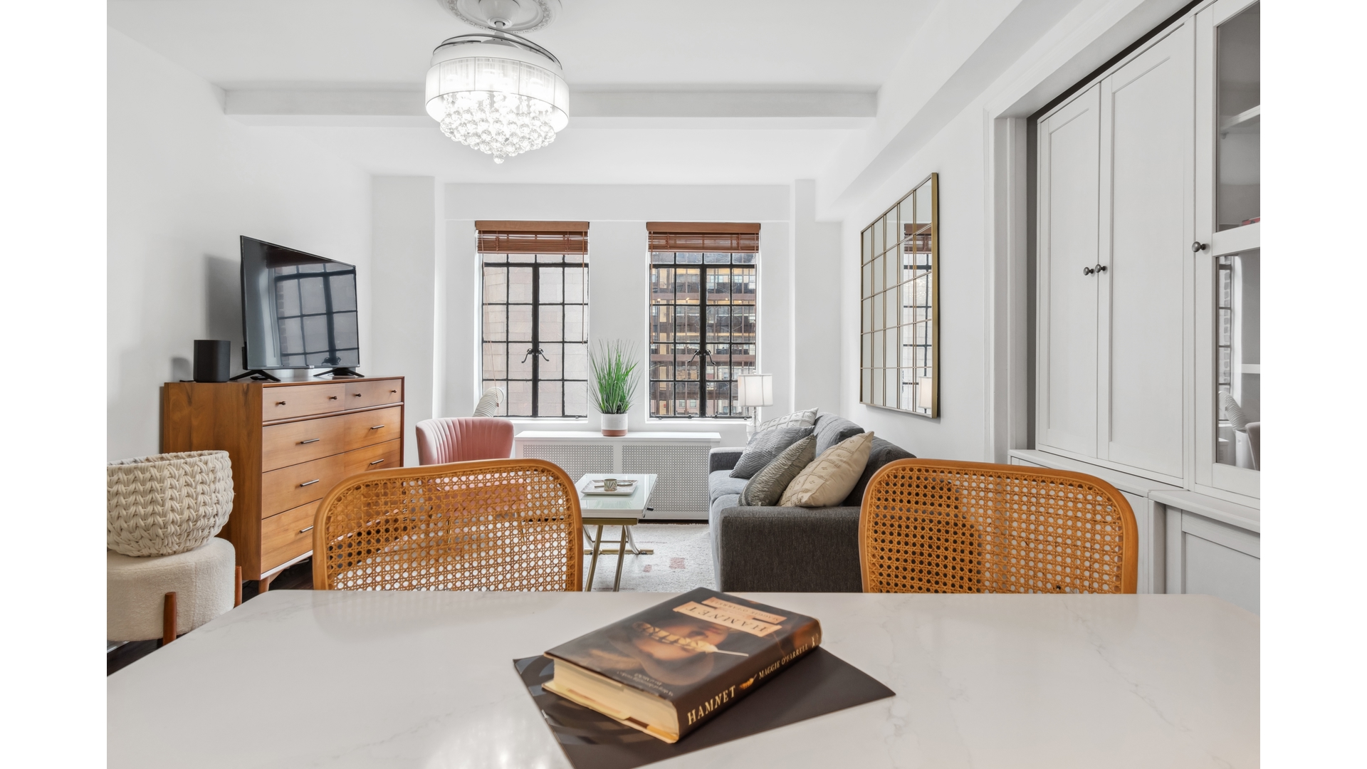 320 East 42nd Street 907 Tudor City New York NY 10017