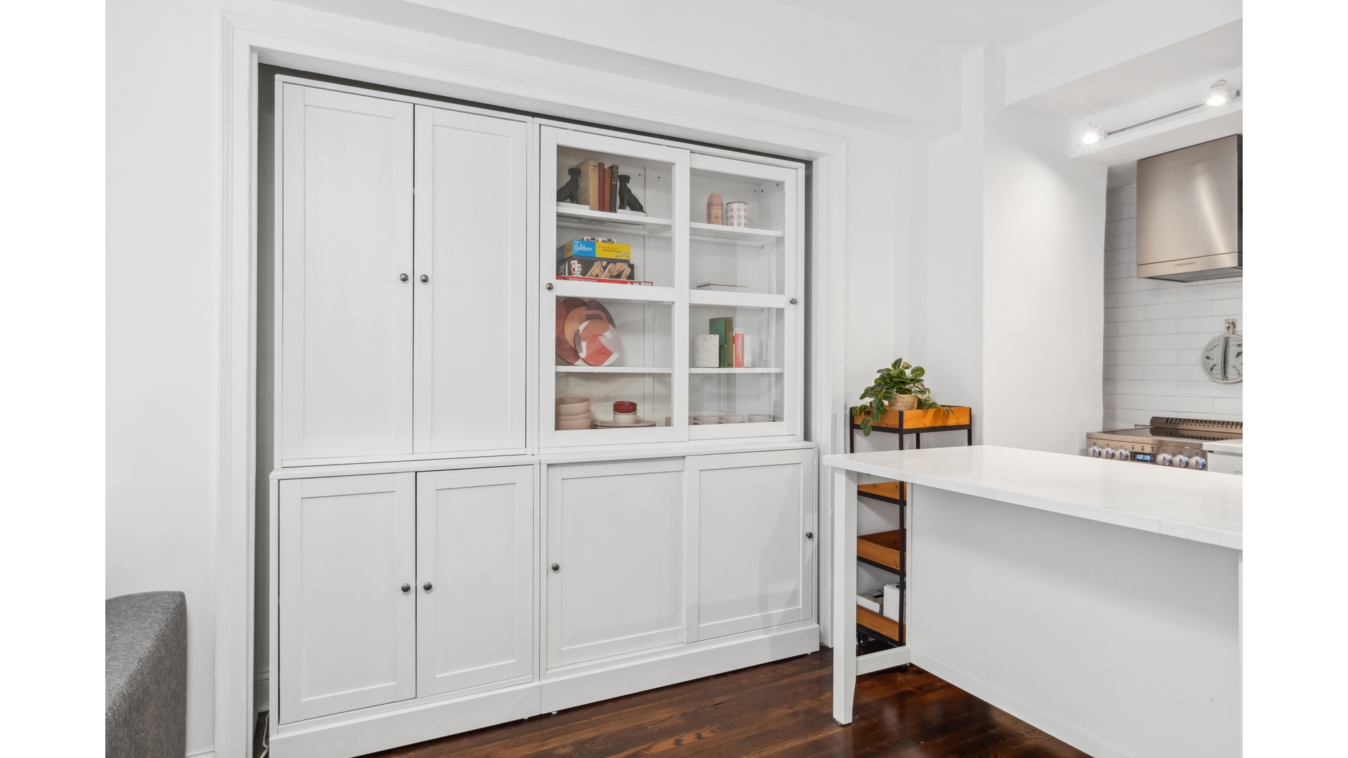 320 East 42nd Street 907 Tudor City New York NY 10017