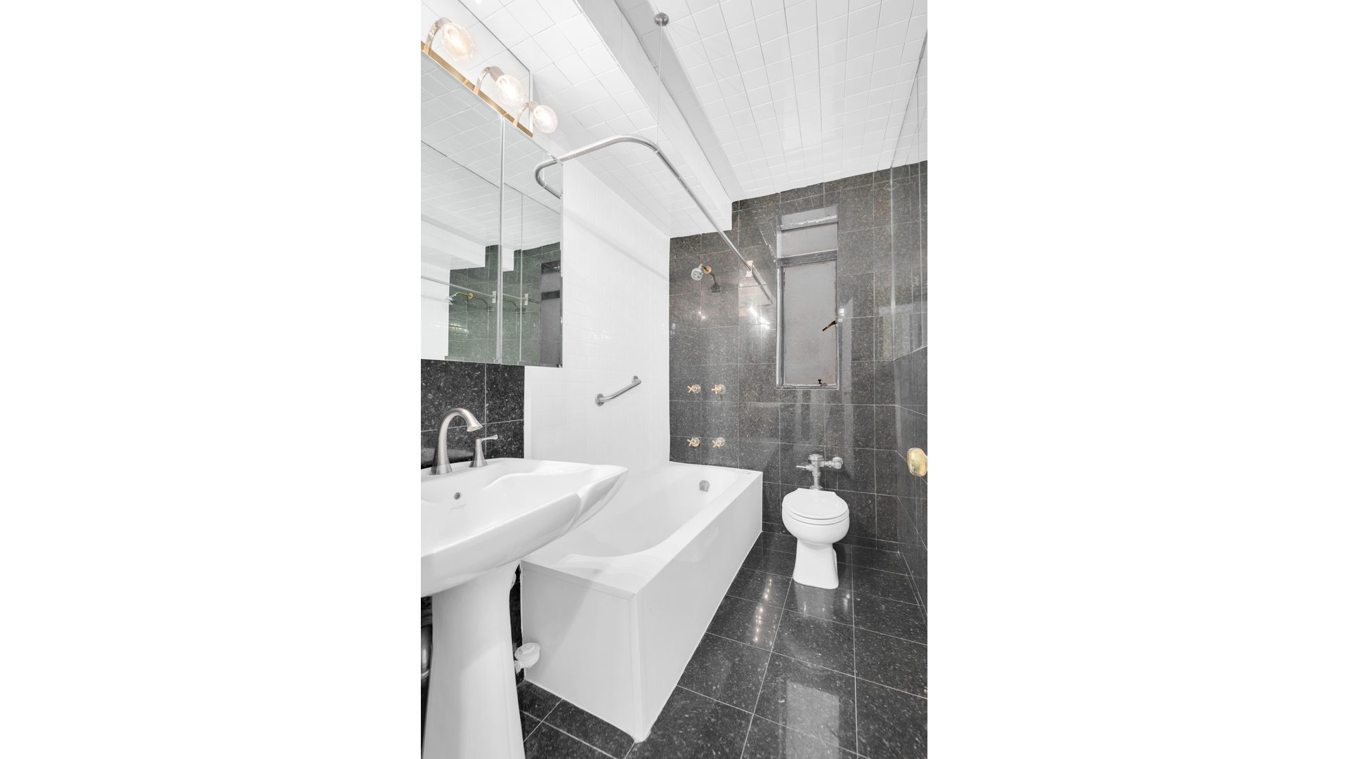 25 Central Park West 4W Central Park West New York NY 10023