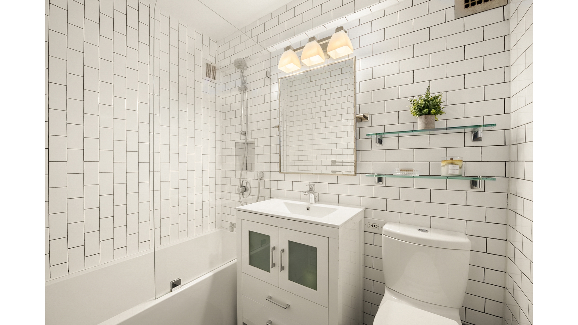 16 West 16th Street 2TS Flatiron District New York NY 10011