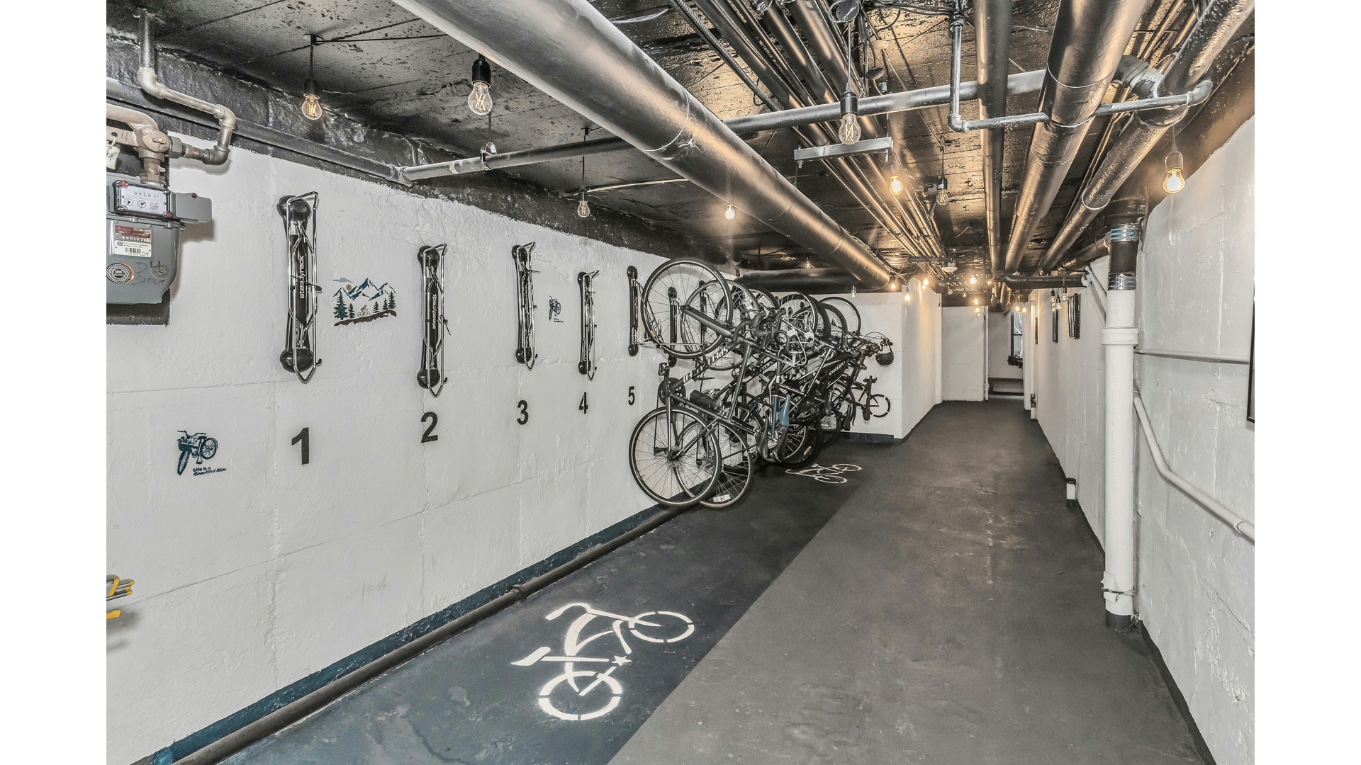 24-75 38th Street B8 Astoria Queens NY 11103