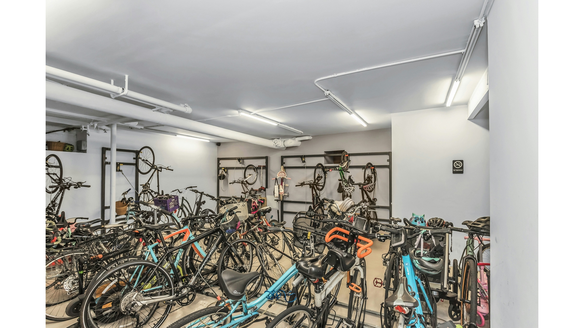 24-75 38th Street B8 Astoria Queens NY 11103