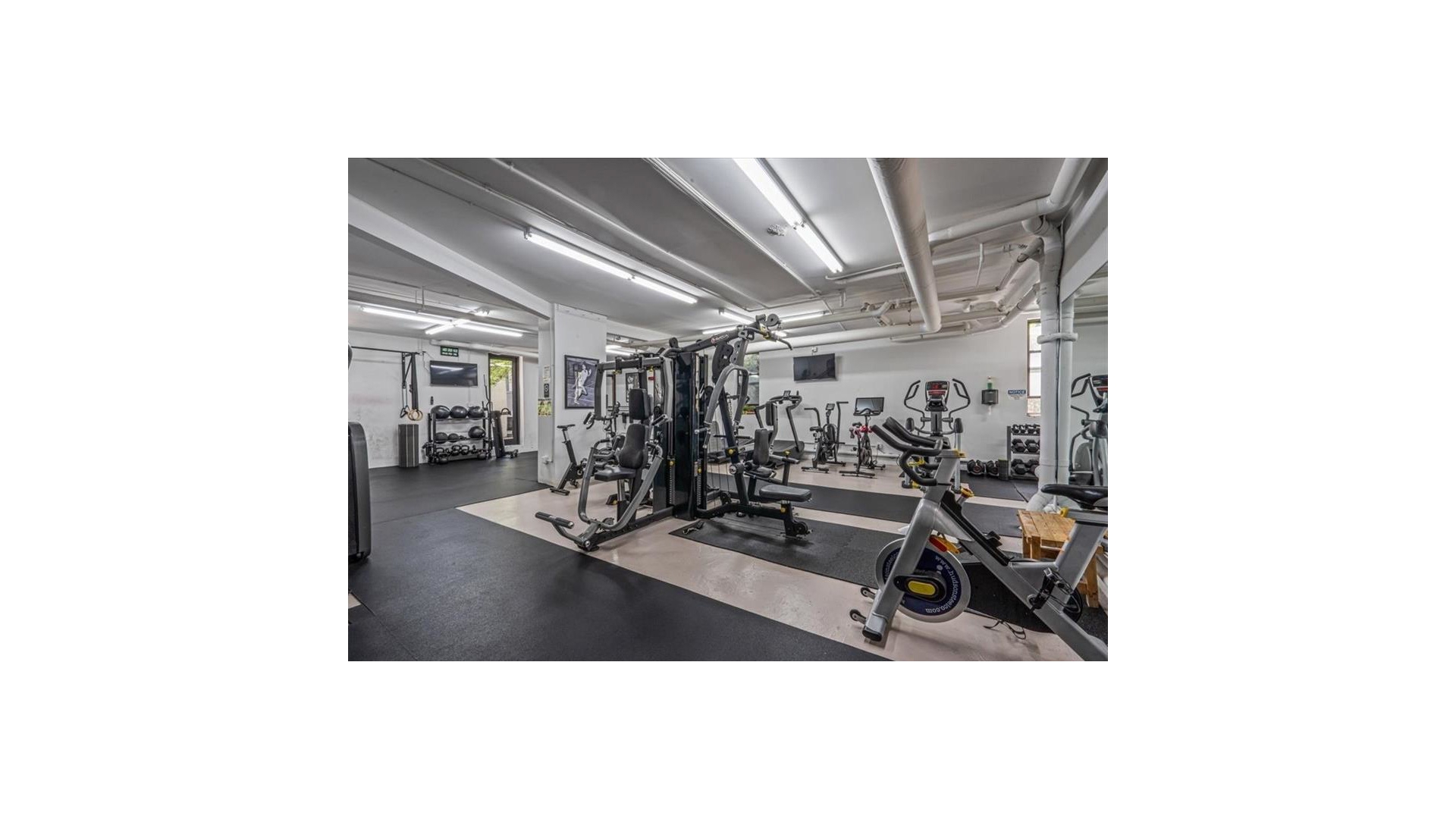 24-75 38th Street B8 Astoria Queens NY 11103