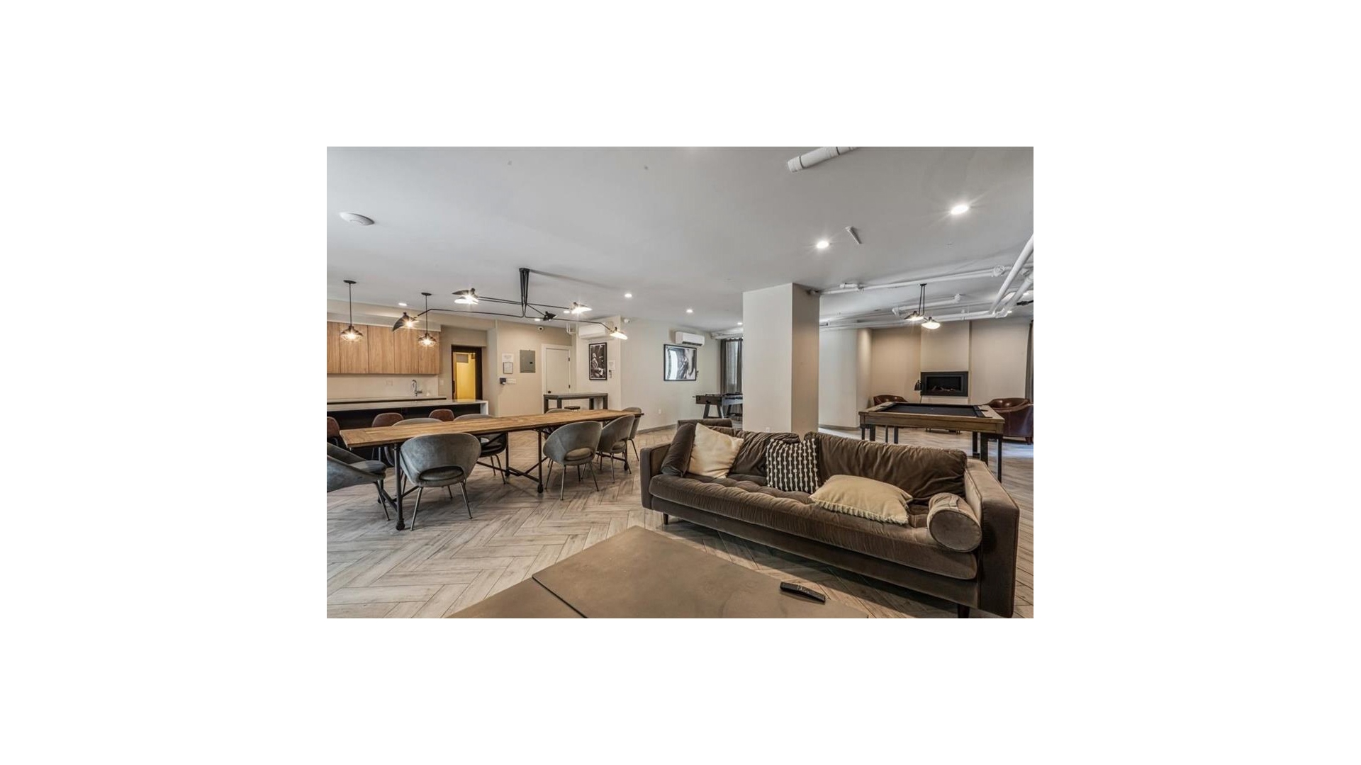 24-75 38th Street B8 Astoria Queens NY 11103