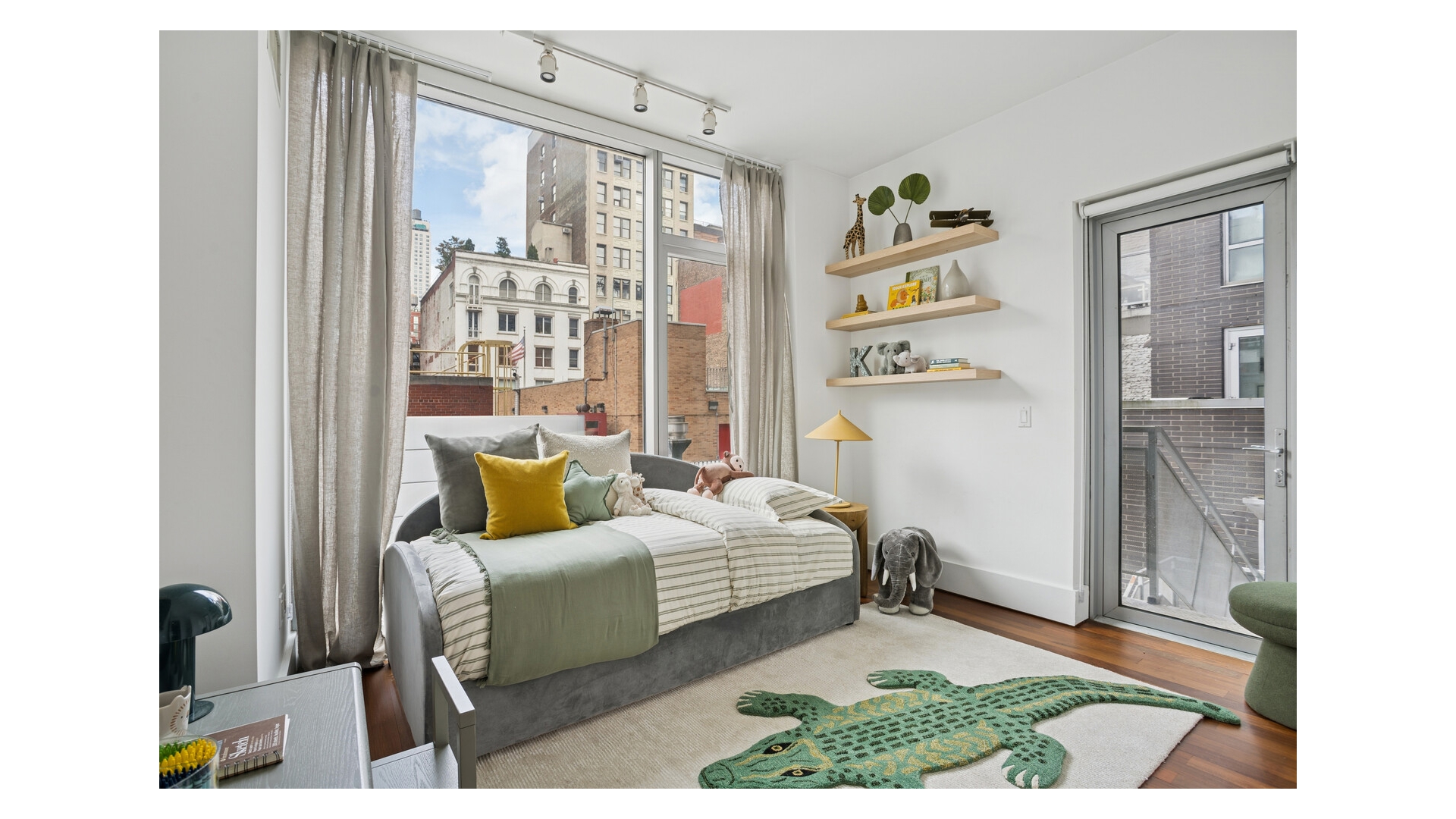 163-165 West 18th Street Chelsea New York NY 10011