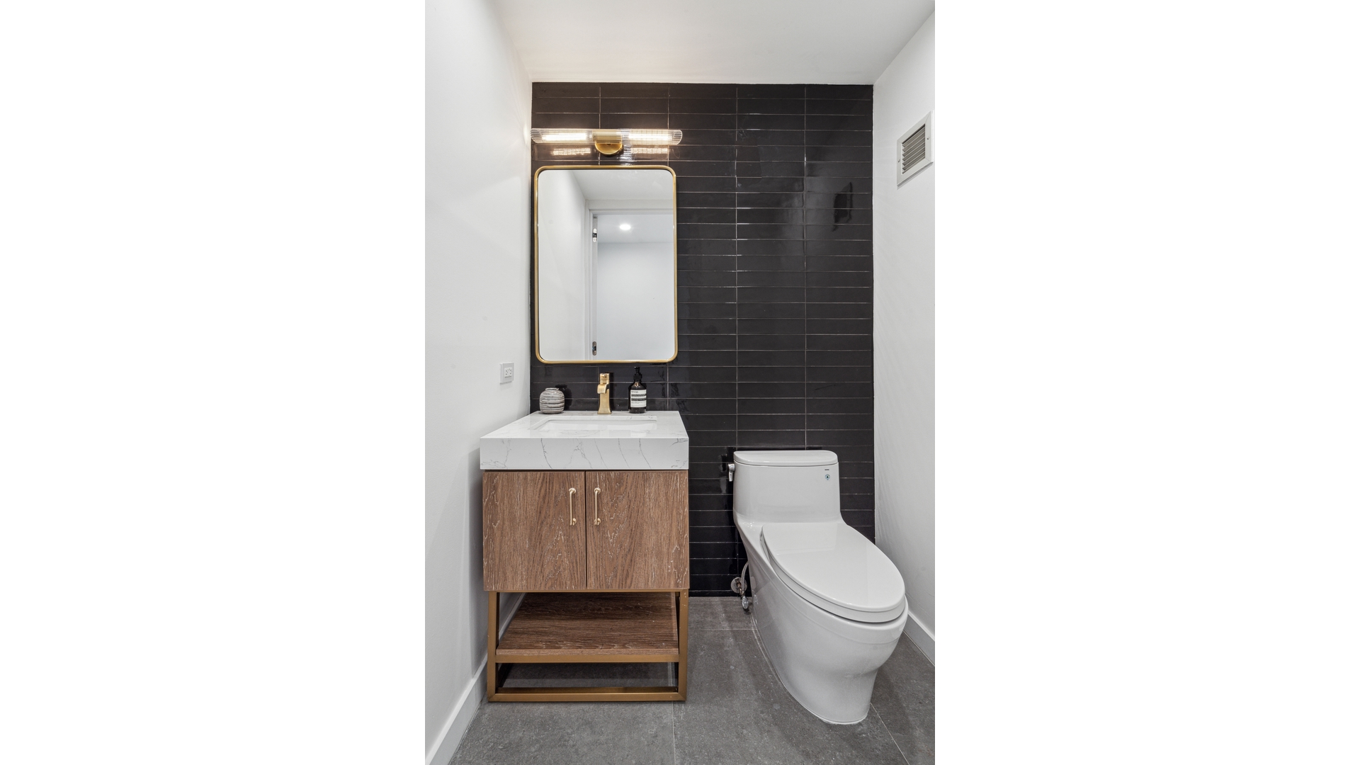 160 West 66th Street 29B Lincoln Square New York NY 10023