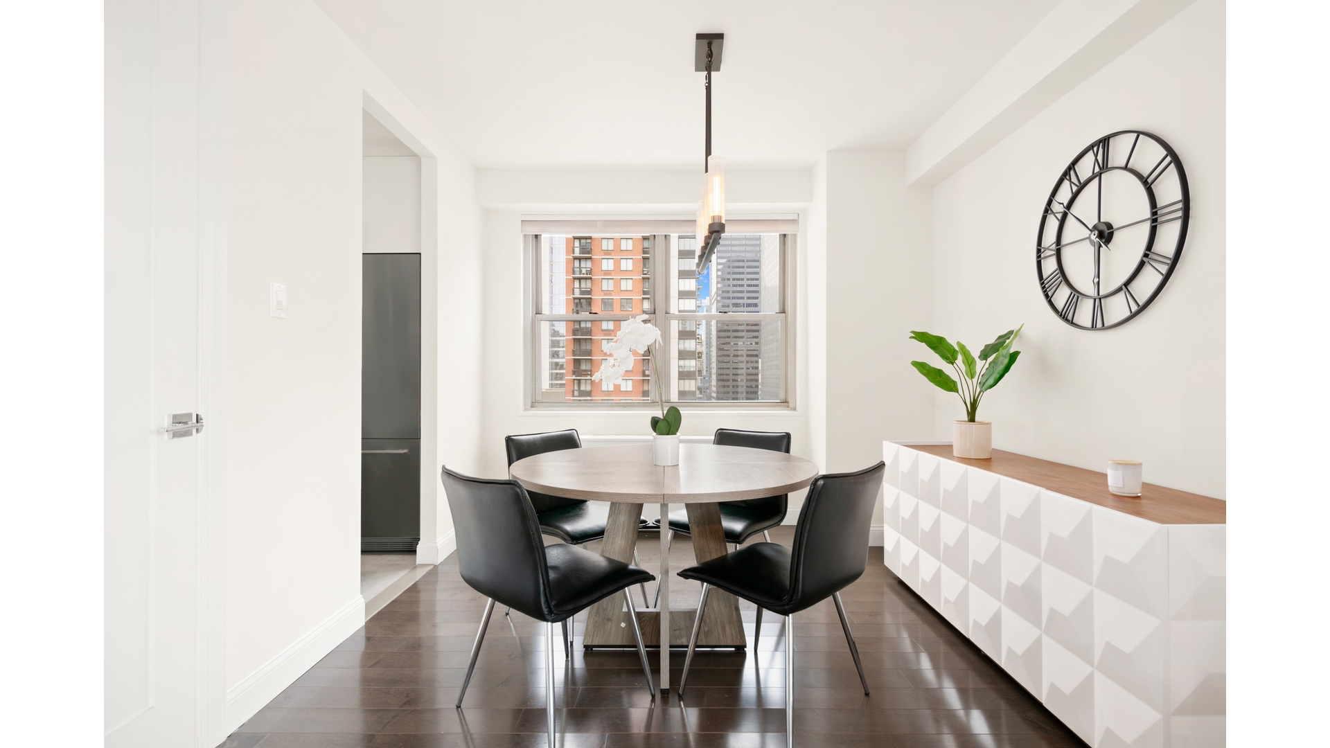 300 East 40th Street 27B Murray Hill New York NY 10016