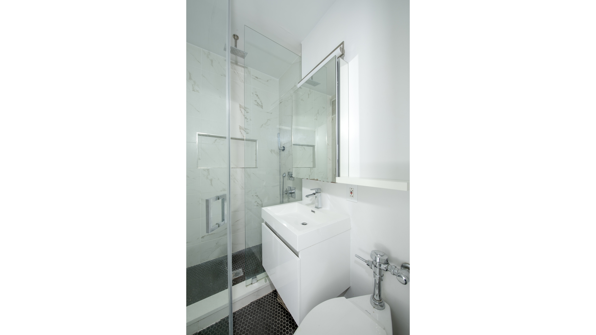 237 East 54th Street 2B Turtle Bay New York NY 10022