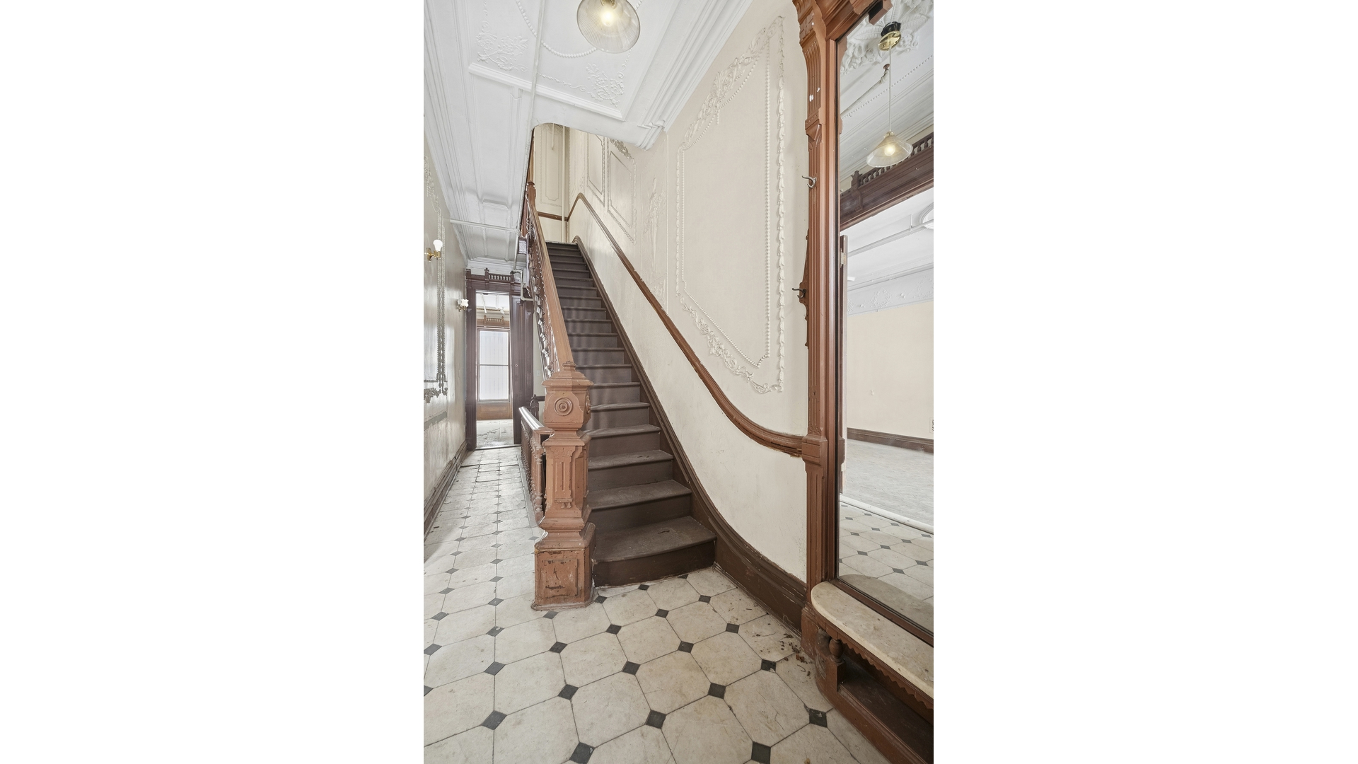 7 East 124th Street East Harlem New York NY 10035