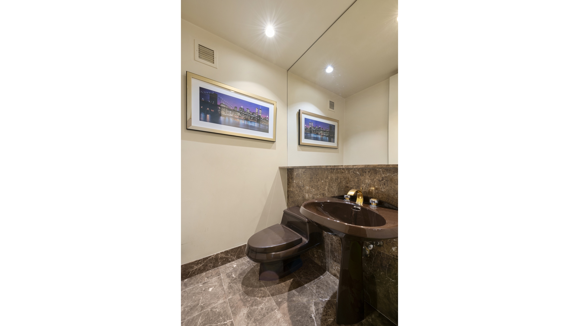 100 United Nations Plaza 8BC Turtle Bay New York NY 10017