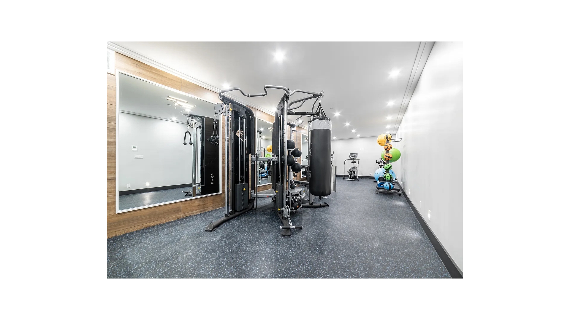 1042 President Street 2D Crown Heights Brooklyn NY 11225