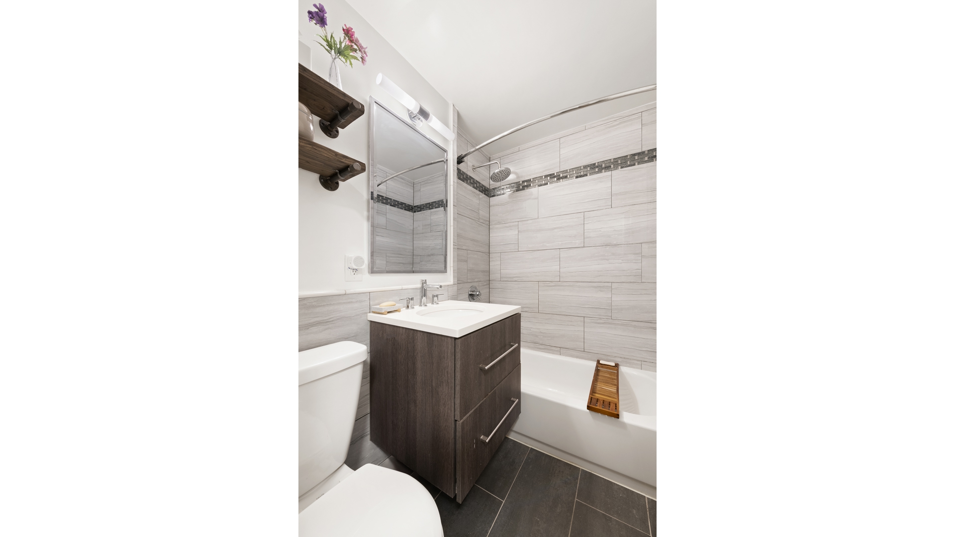 16 West 16th Street 4LN Flatiron District New York NY 10011