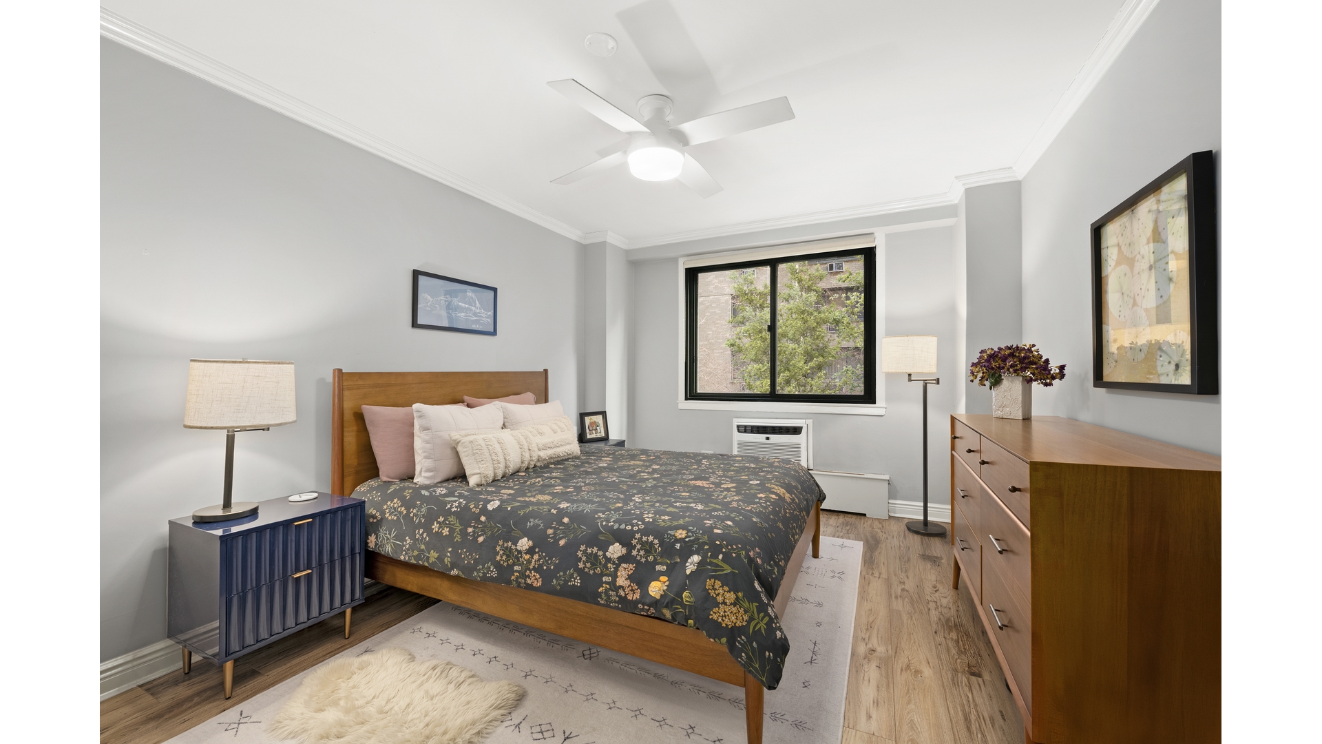 16 West 16th Street 4LN Flatiron District New York NY 10011