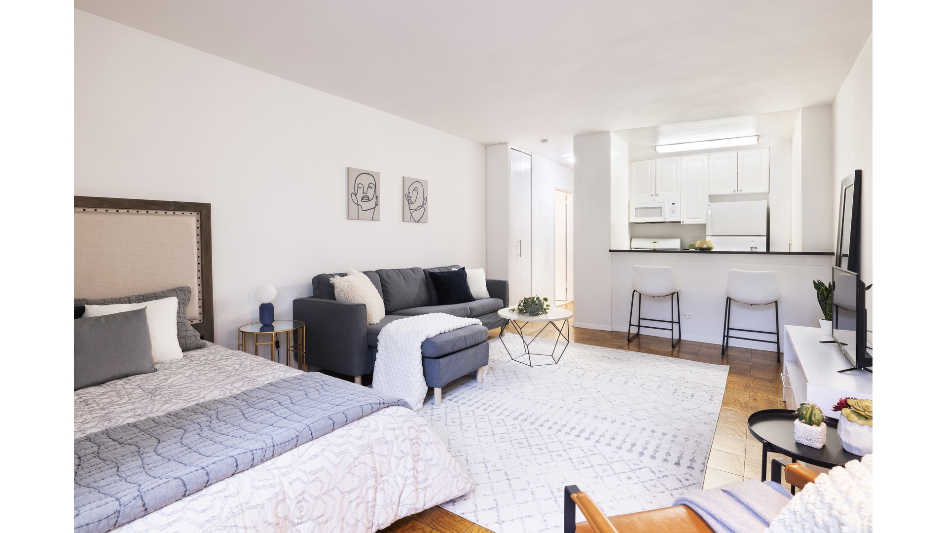 230 West 55th Street 7H Midtown West New York NY 10019