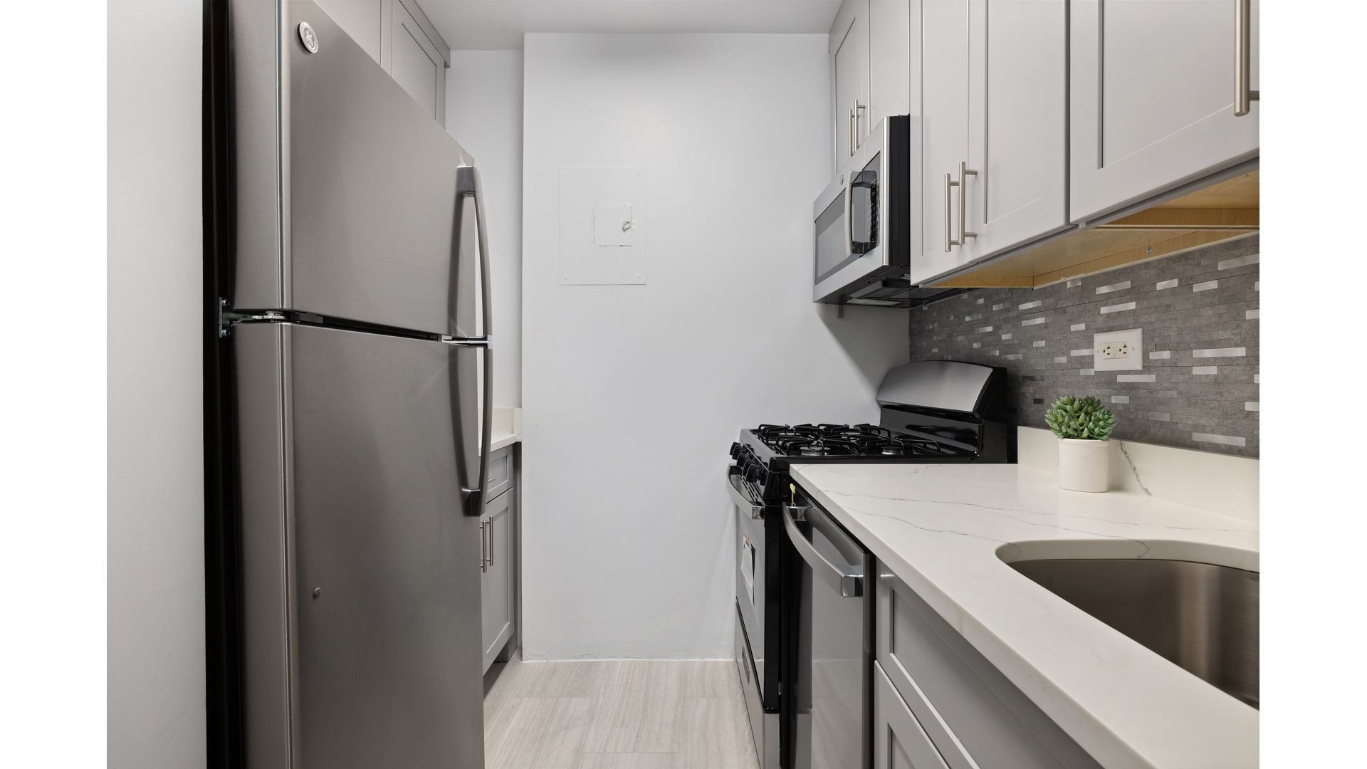 230 West 55th Street 28A Midtown West New York NY 10019