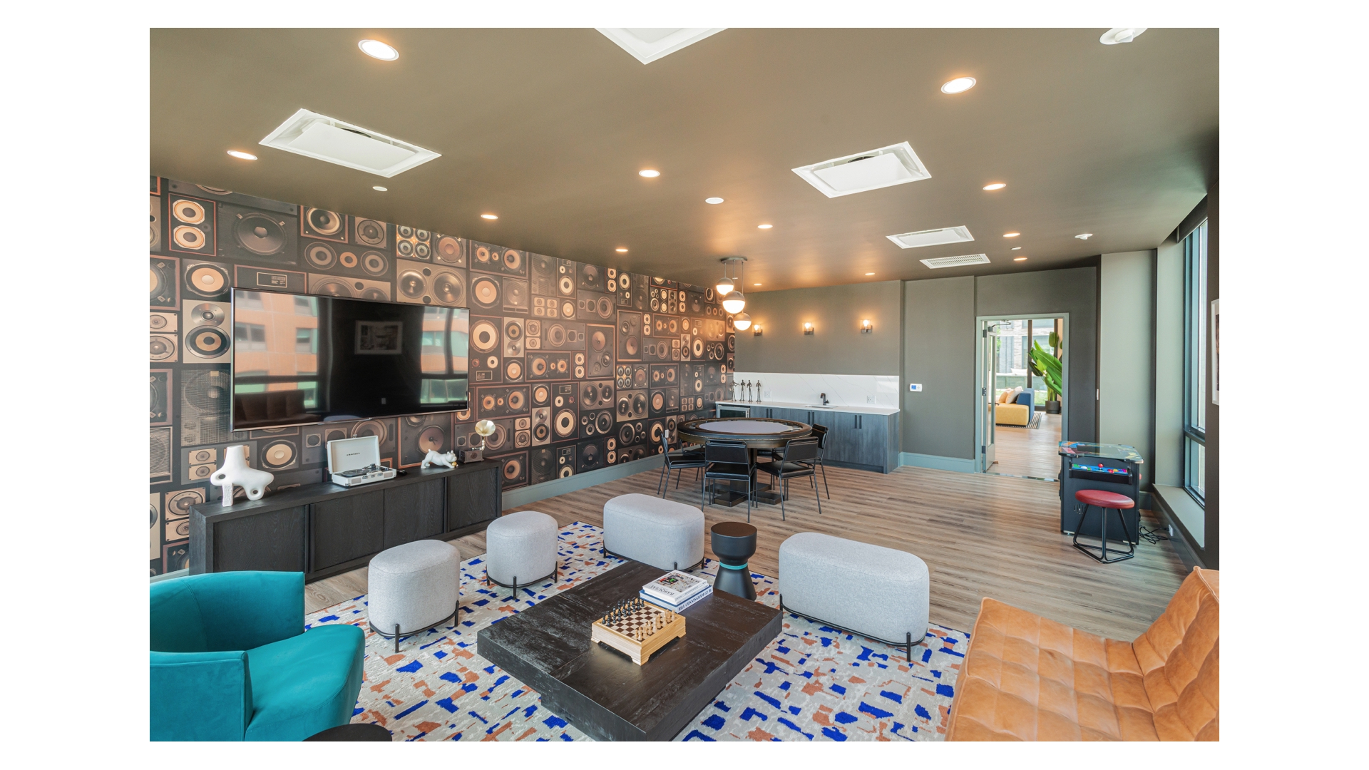 2319 Third Avenue East Harlem New York NY 10027