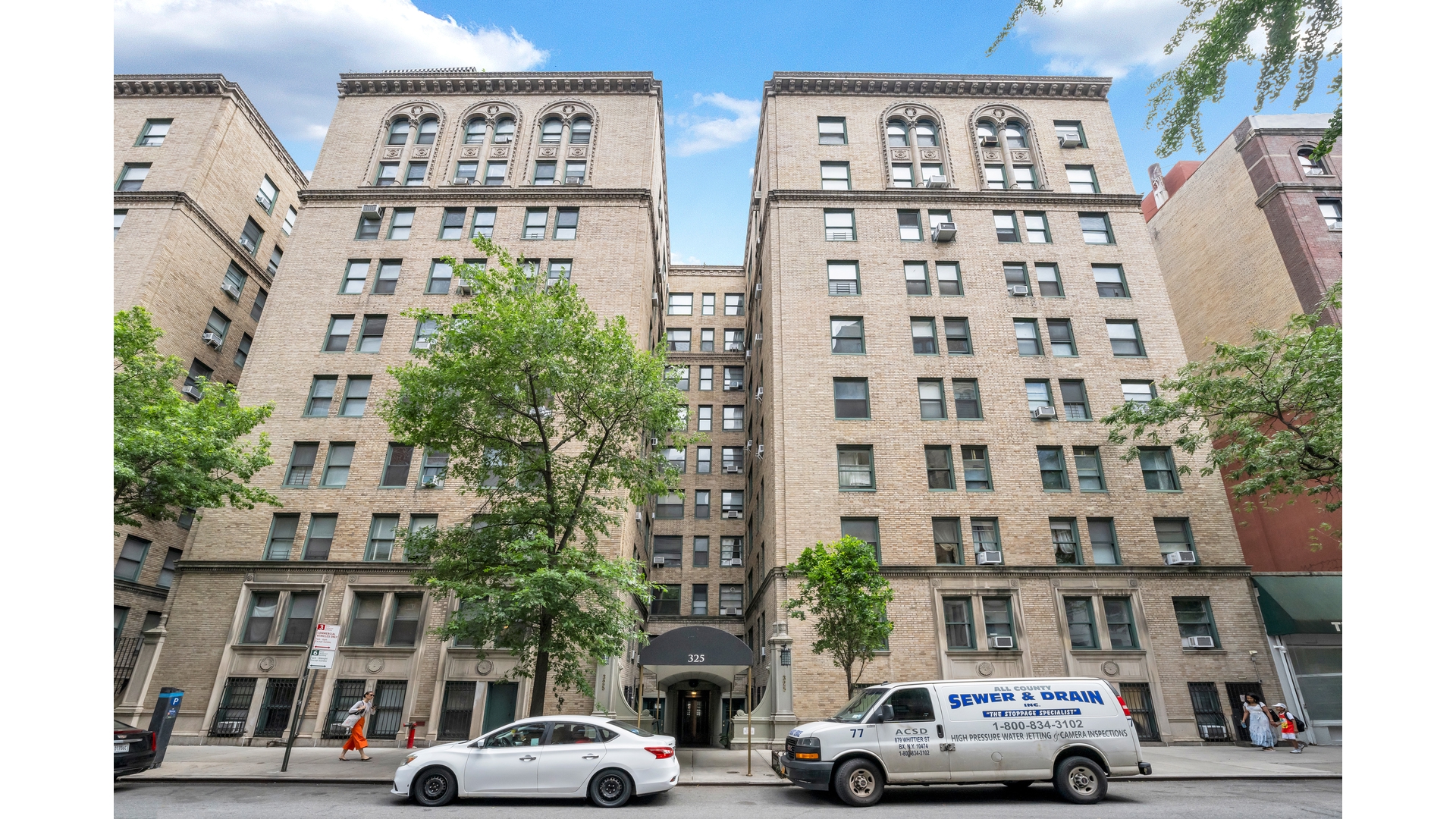 325 West 45th Street 312 Clinton New York NY 10036