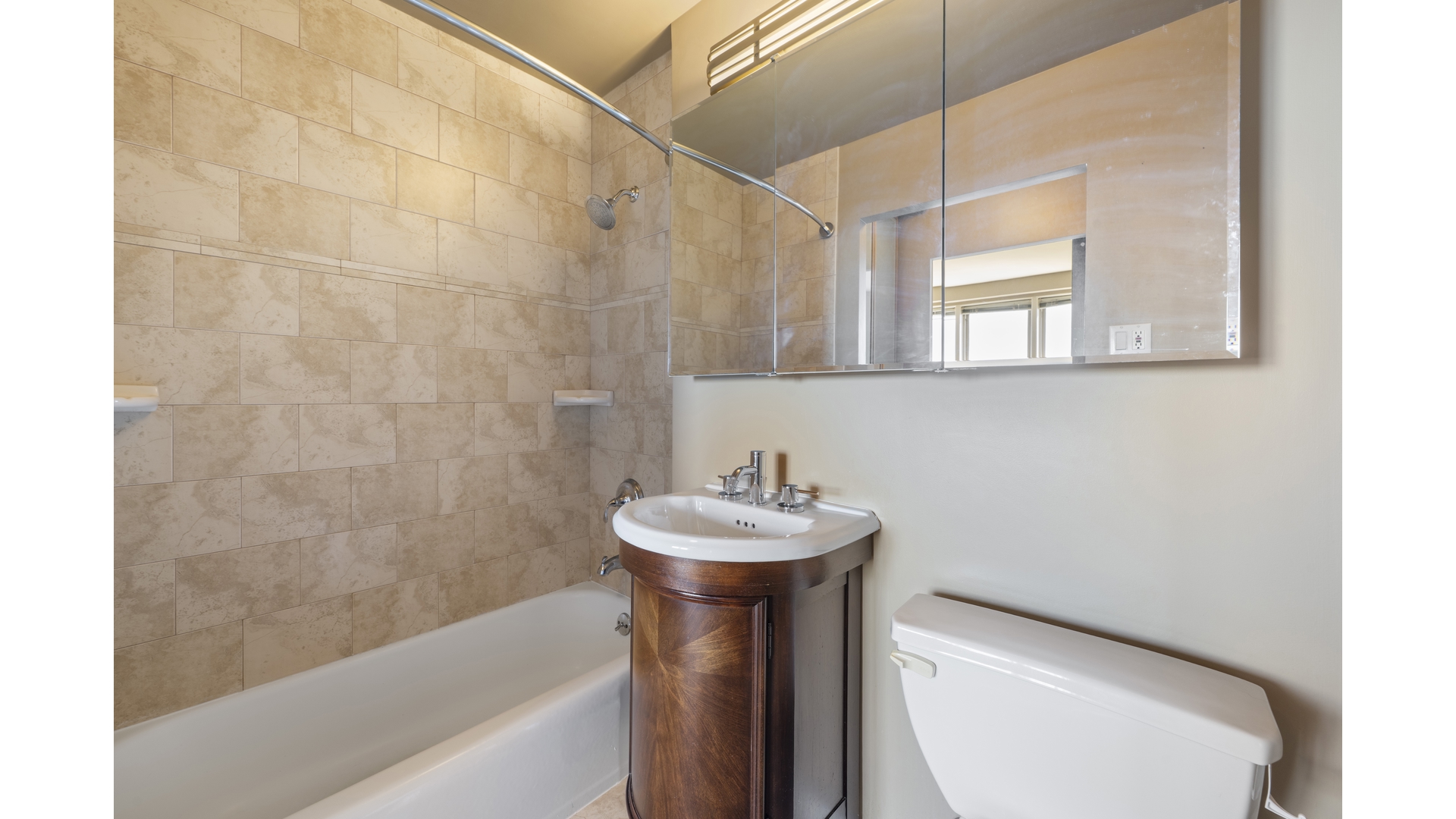 5700 Arlington Avenue 10O Riverdale Bronx NY 10471