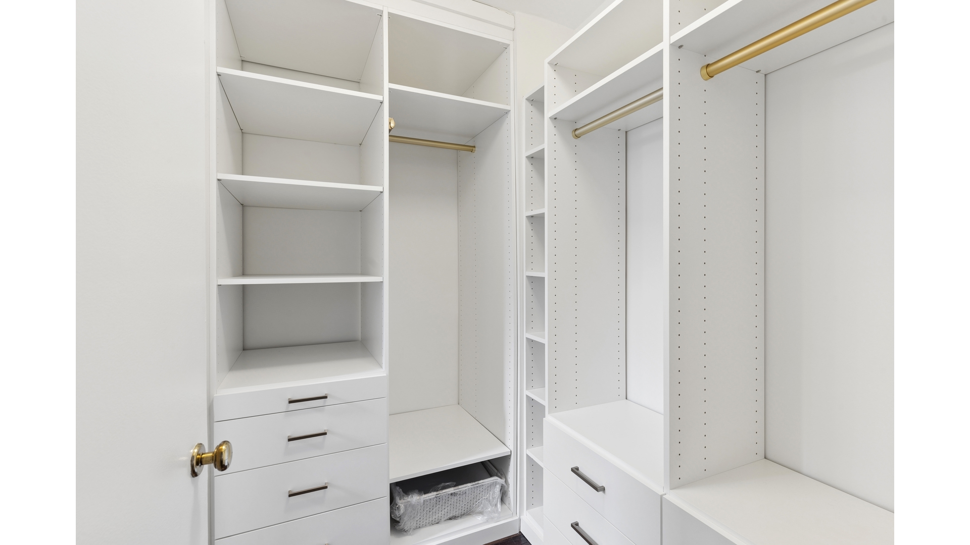 112-20 72nd Drive D28 Forest Hills Queens NY 11375