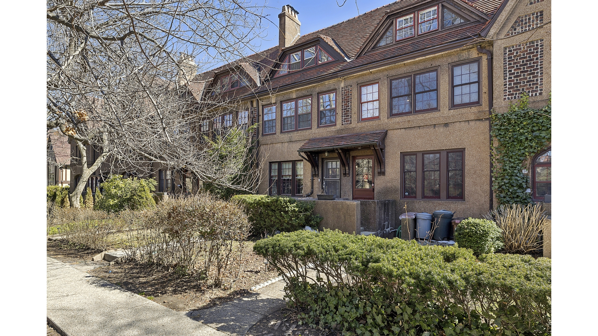 46 Slocum Crescent Forest Hills Gardens Queens NY 11375