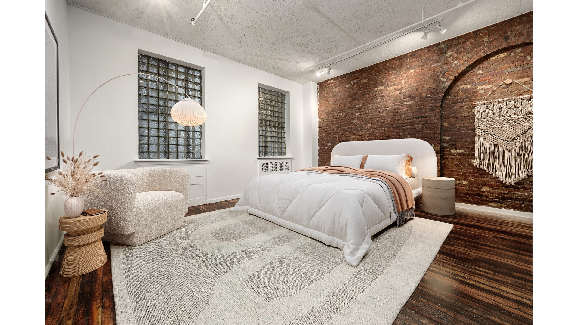 62 Grand Street 2 Soho New York NY 10013